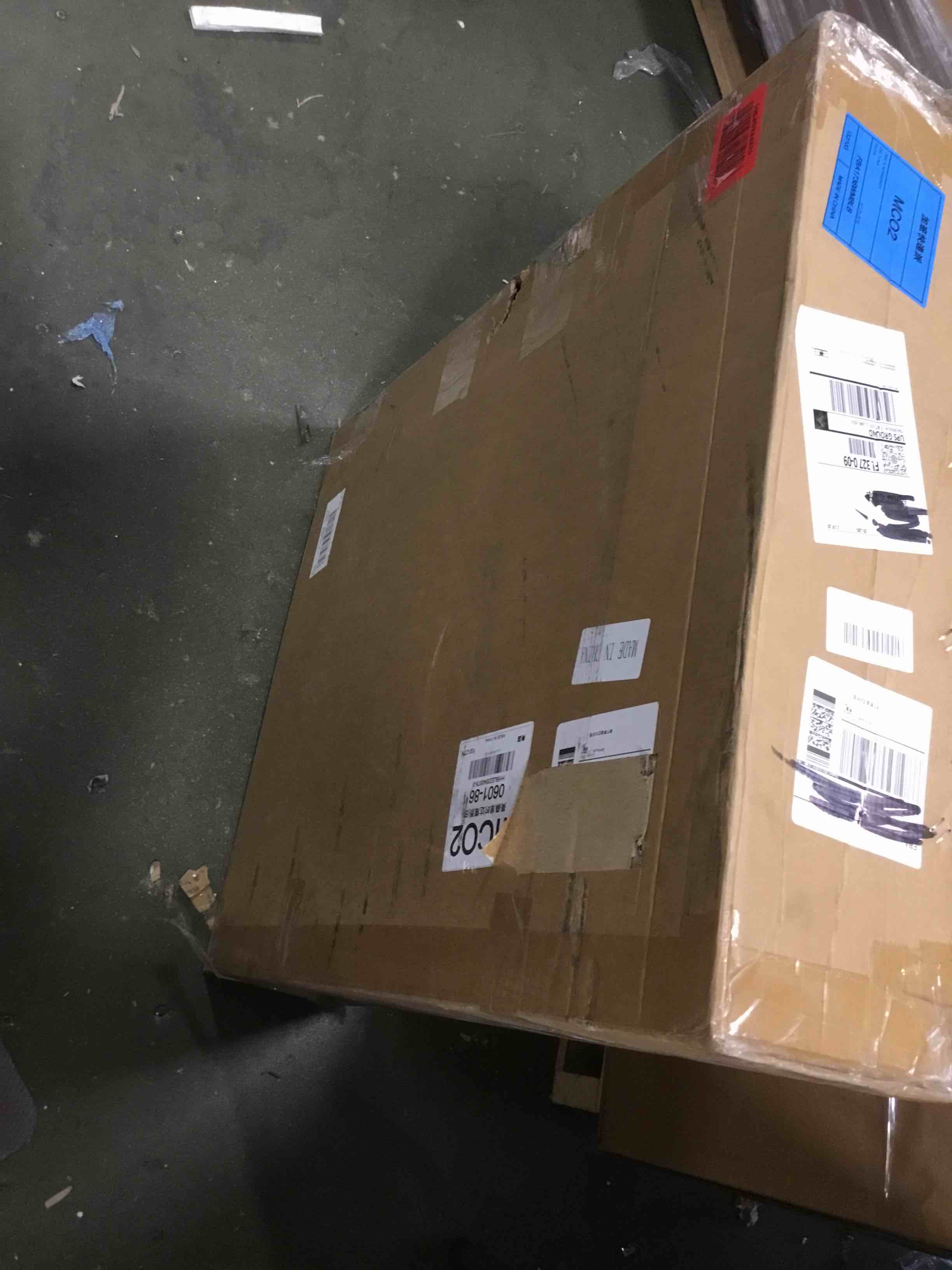 https://s3.amazonaws.com/lotting-images-prod/bidfta/_1726853644644.jpeg