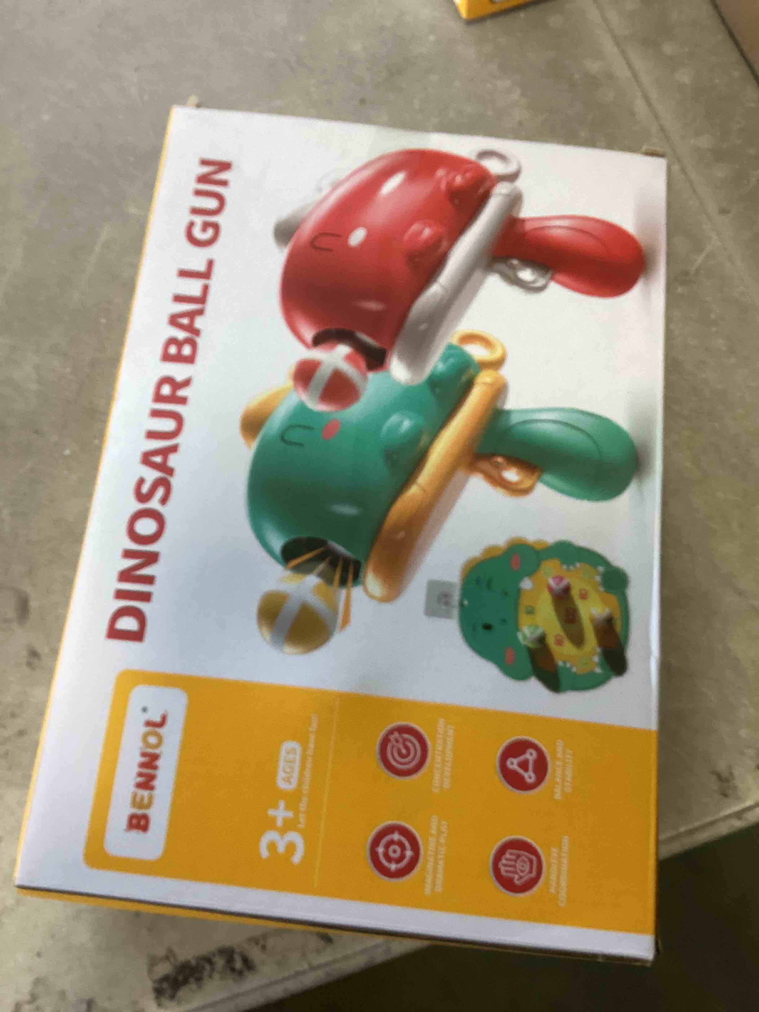 https://s3.amazonaws.com/lotting-images-prod/bidfta/_1727113025184.jpeg