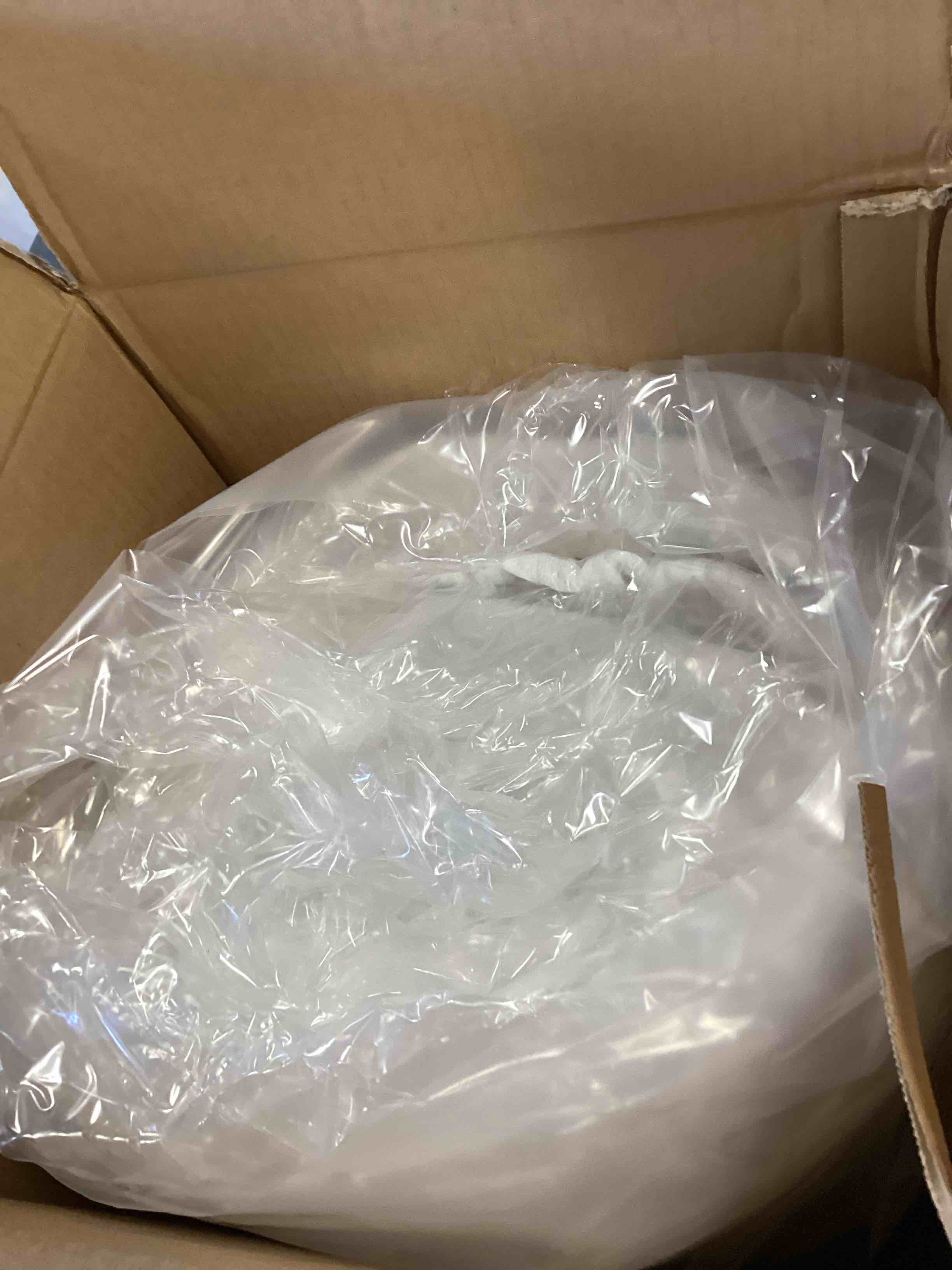 https://s3.amazonaws.com/lotting-images-prod/bidfta/_1727880512033.jpeg