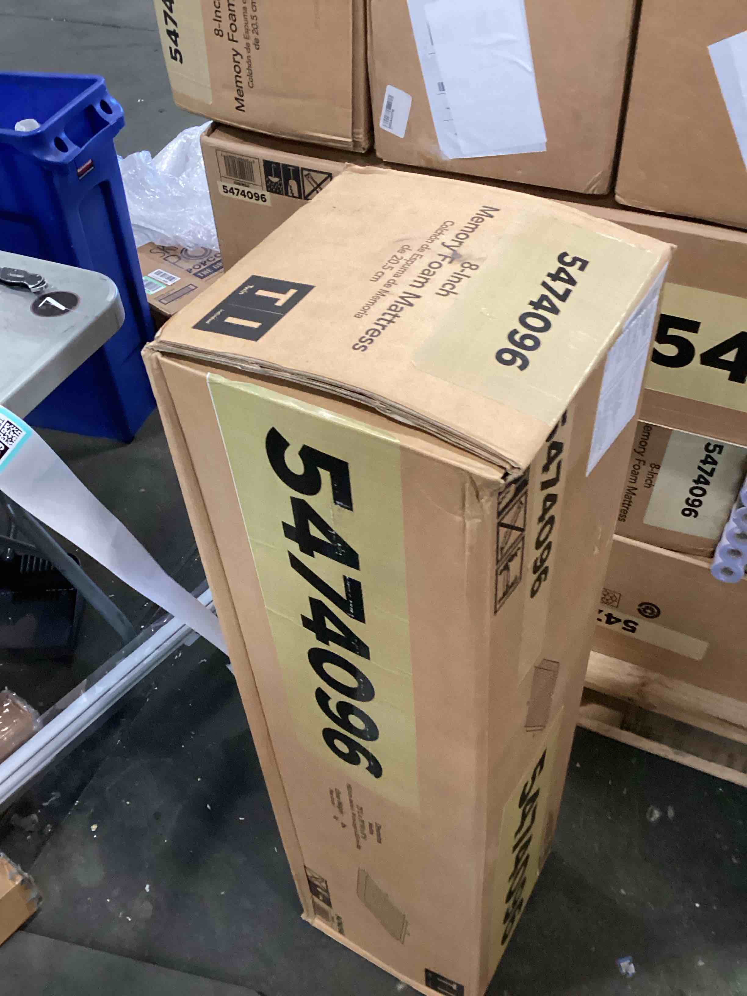 https://s3.amazonaws.com/lotting-images-prod/bidfta/_1728053825588.jpeg