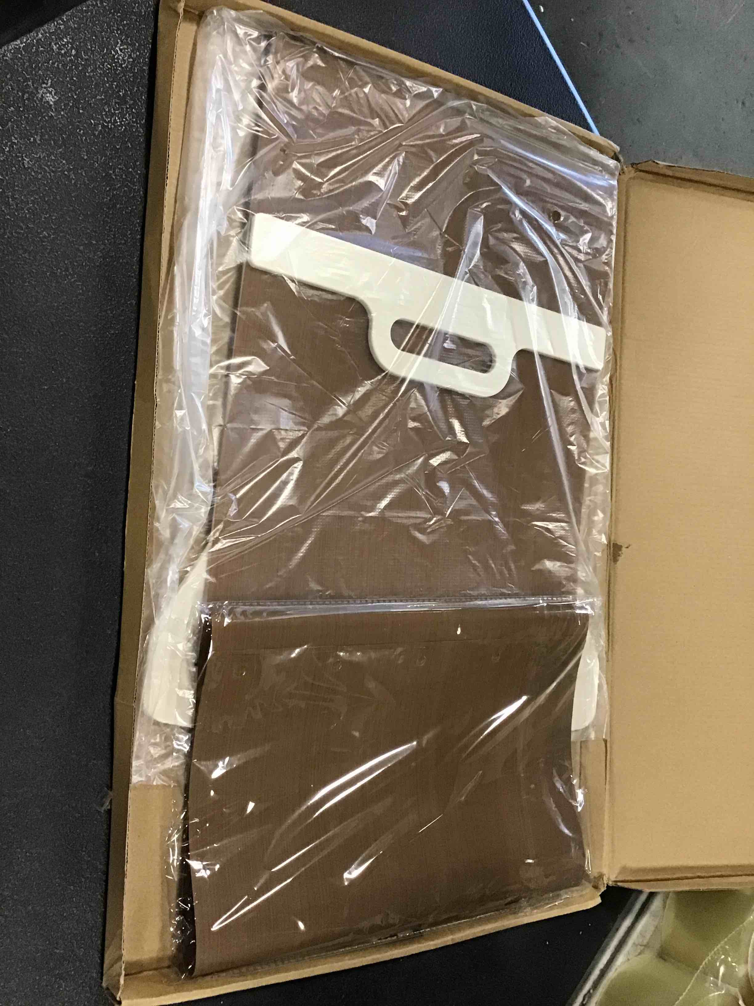 https://s3.amazonaws.com/lotting-images-prod/bidfta/_1728054997954.jpeg