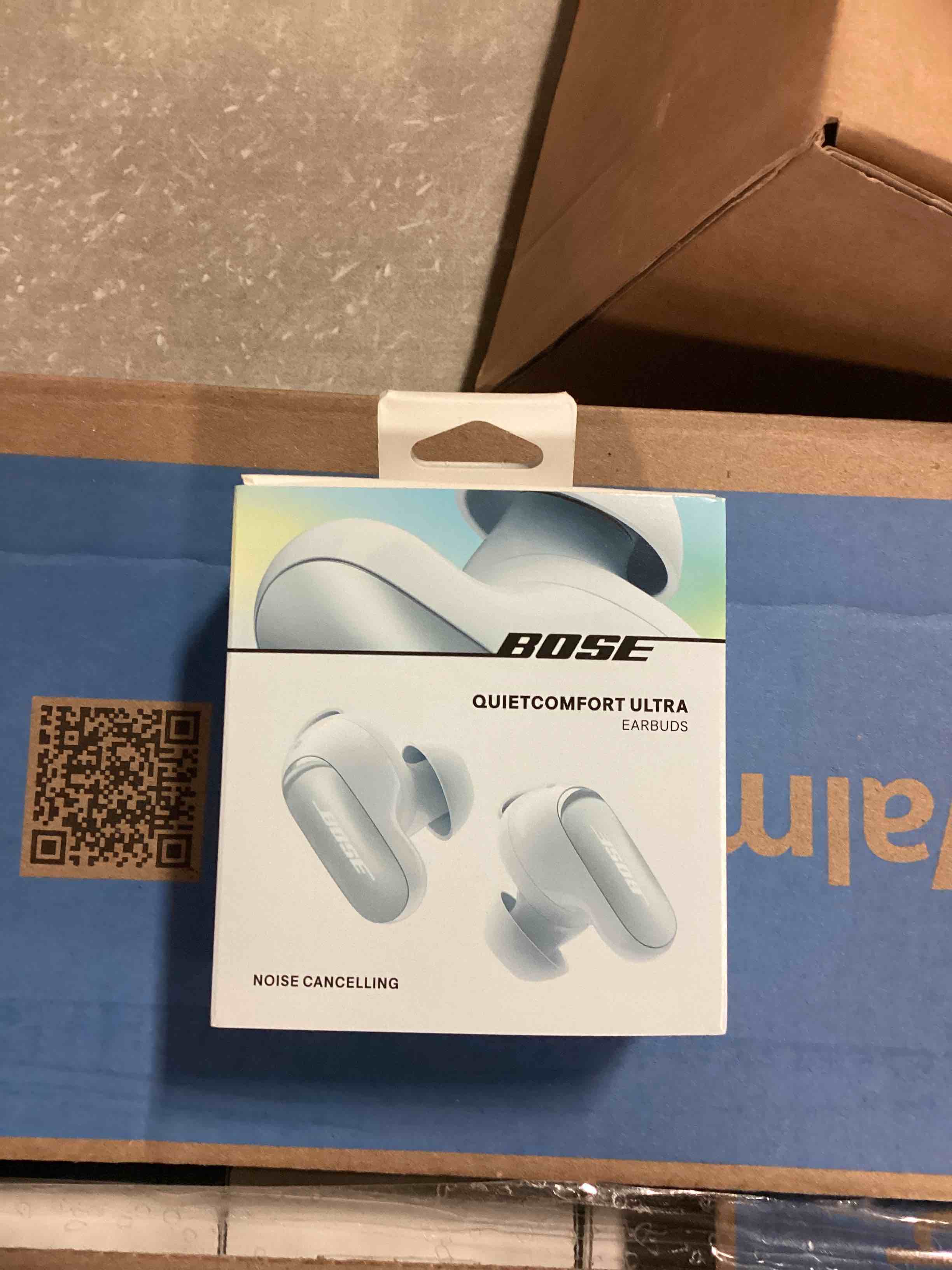 https://s3.amazonaws.com/lotting-images-prod/bidfta/_1728330368700.jpeg