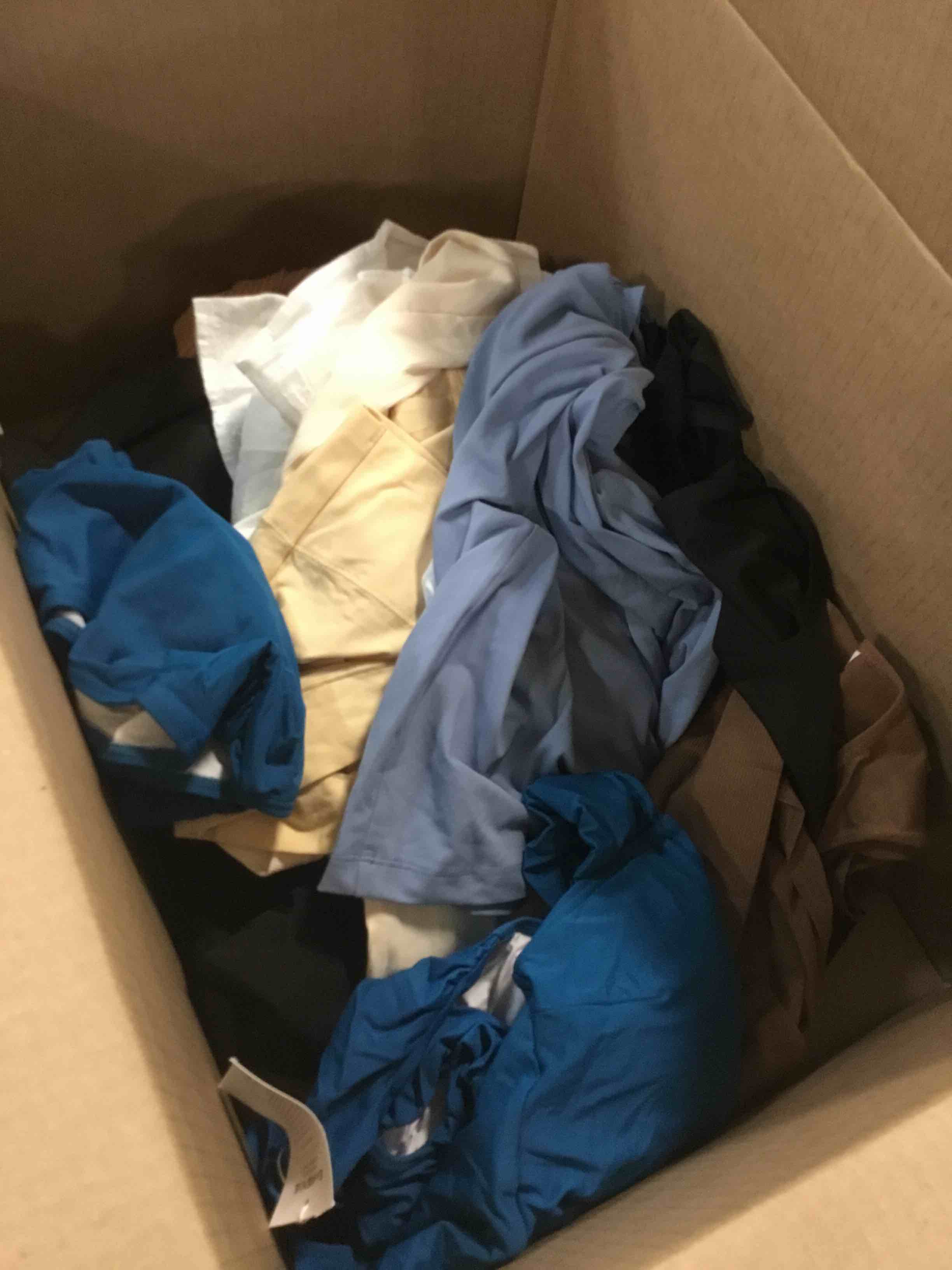 https://s3.amazonaws.com/lotting-images-prod/bidfta/_1728404619616.jpeg