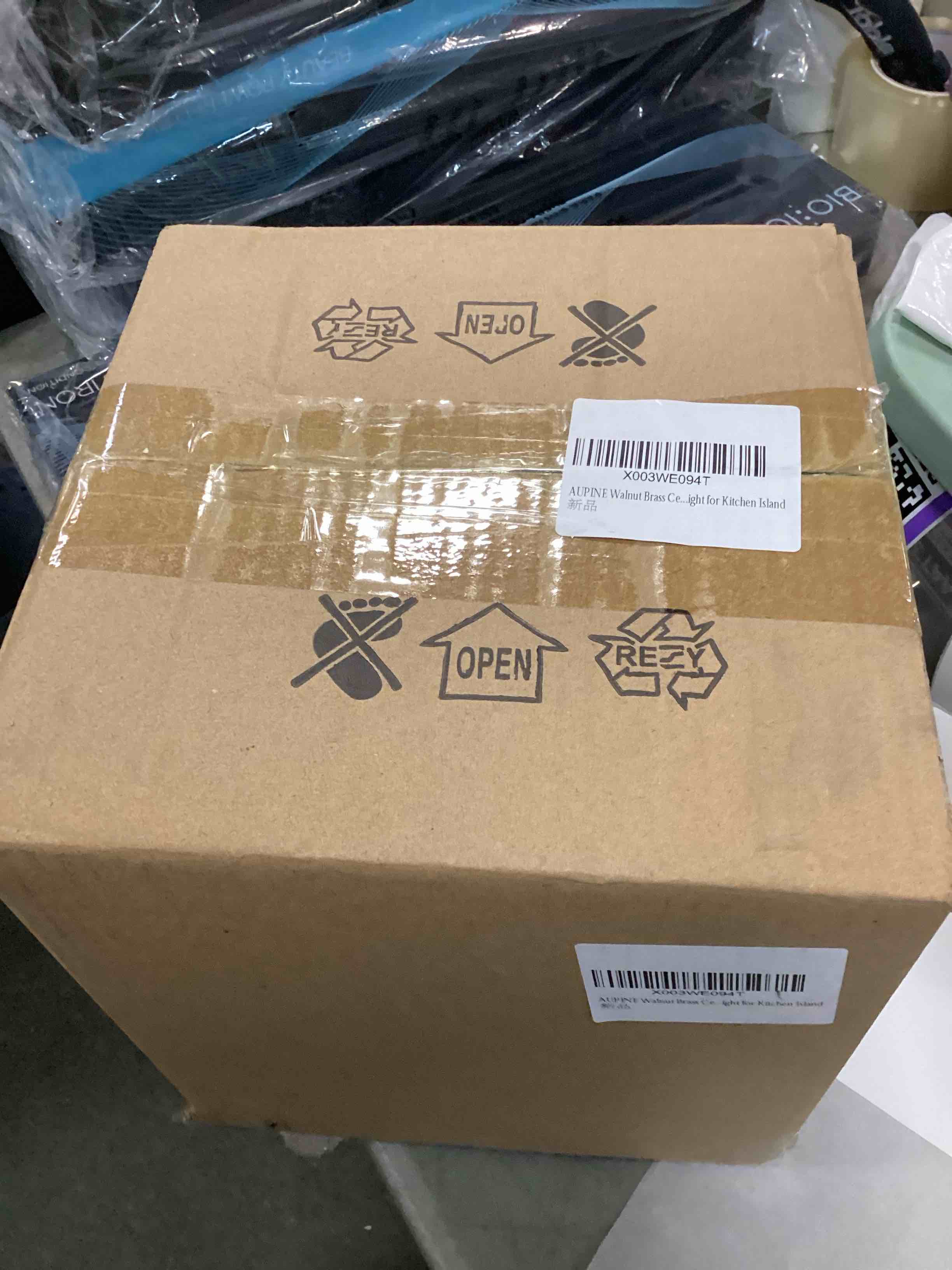 https://s3.amazonaws.com/lotting-images-prod/bidfta/_1728505185118.jpeg