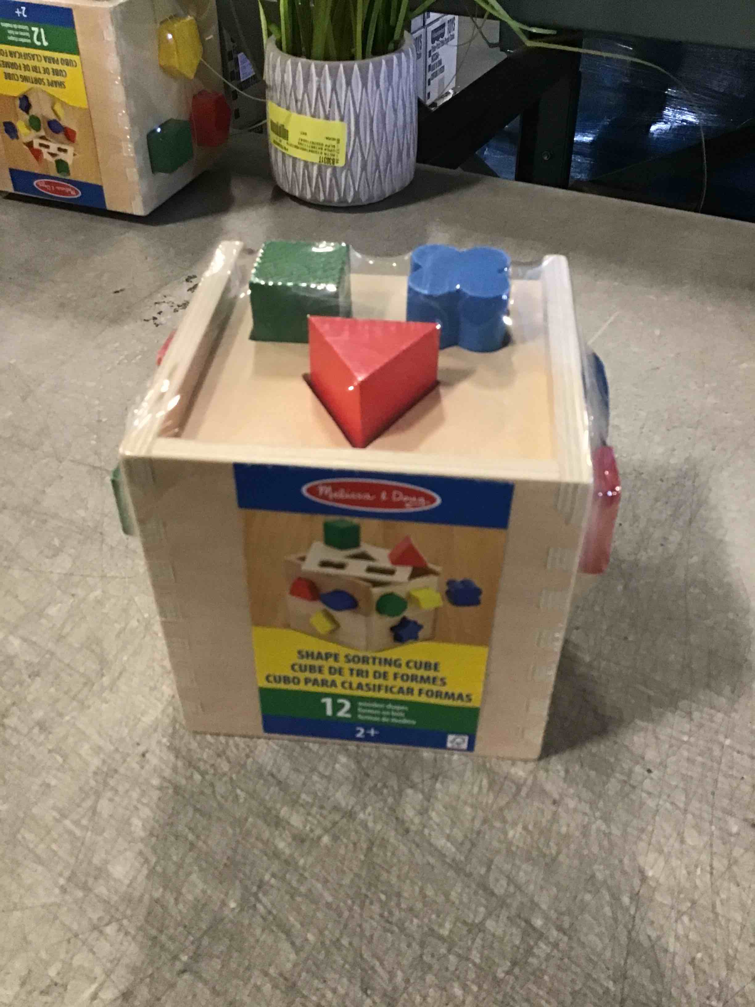 https://s3.amazonaws.com/lotting-images-prod/bidfta/_1728568062284.jpeg