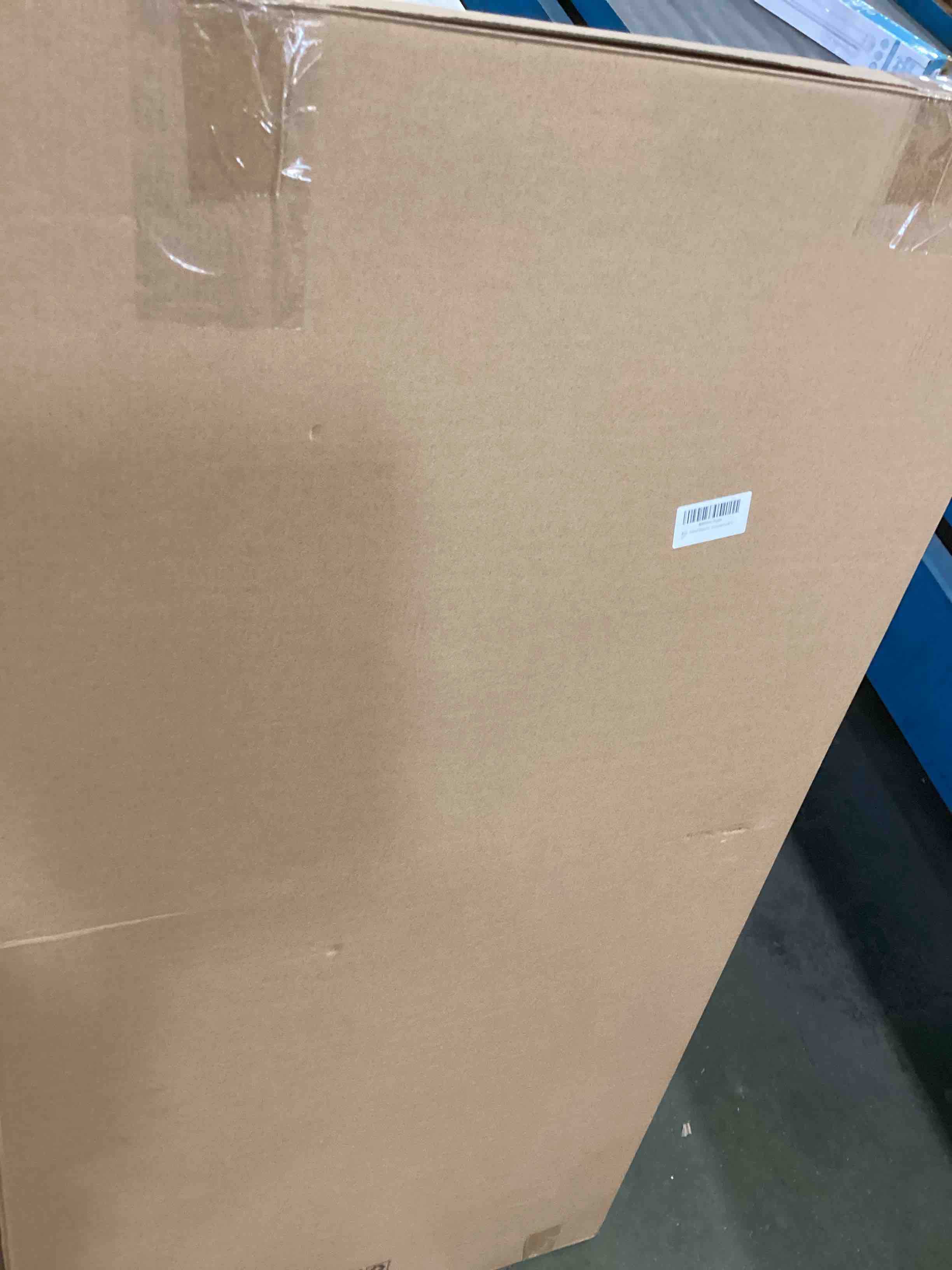 https://s3.amazonaws.com/lotting-images-prod/bidfta/_1728571822467.jpeg