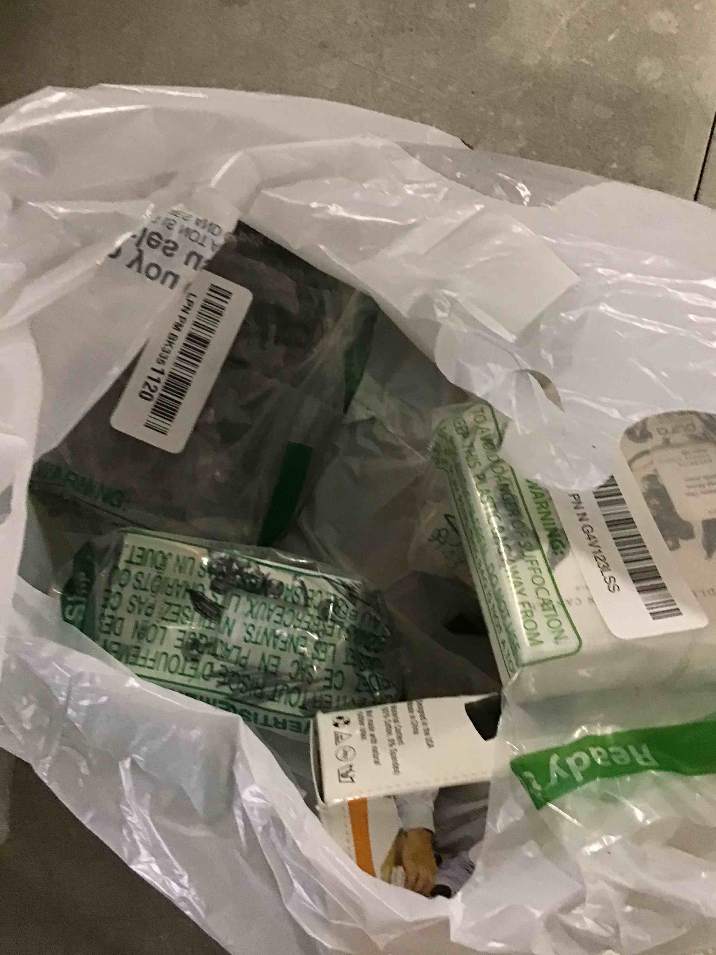 https://s3.amazonaws.com/lotting-images-prod/bidfta/_1728915868901.jpeg