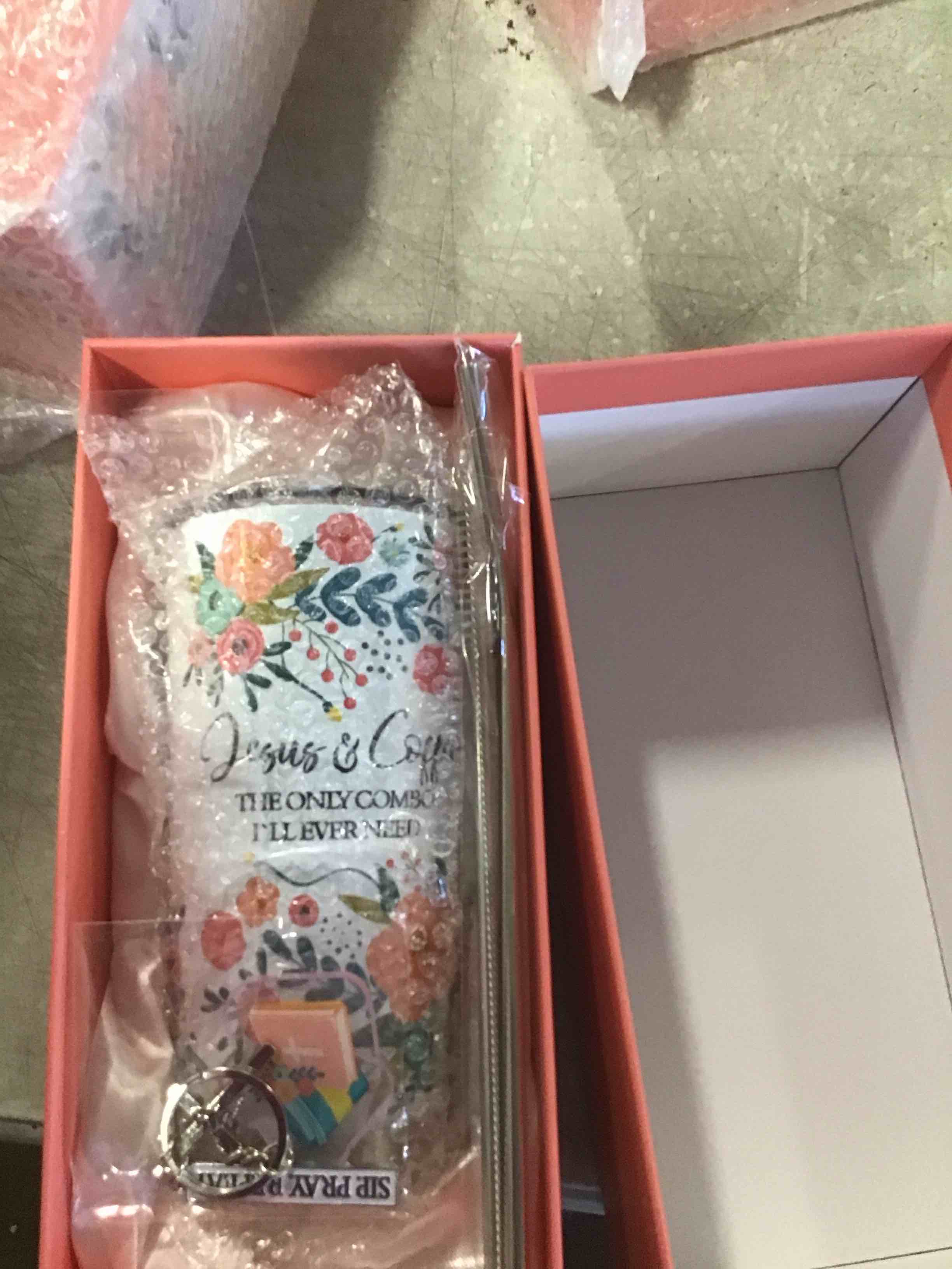https://s3.amazonaws.com/lotting-images-prod/bidfta/_1729272553390.jpeg