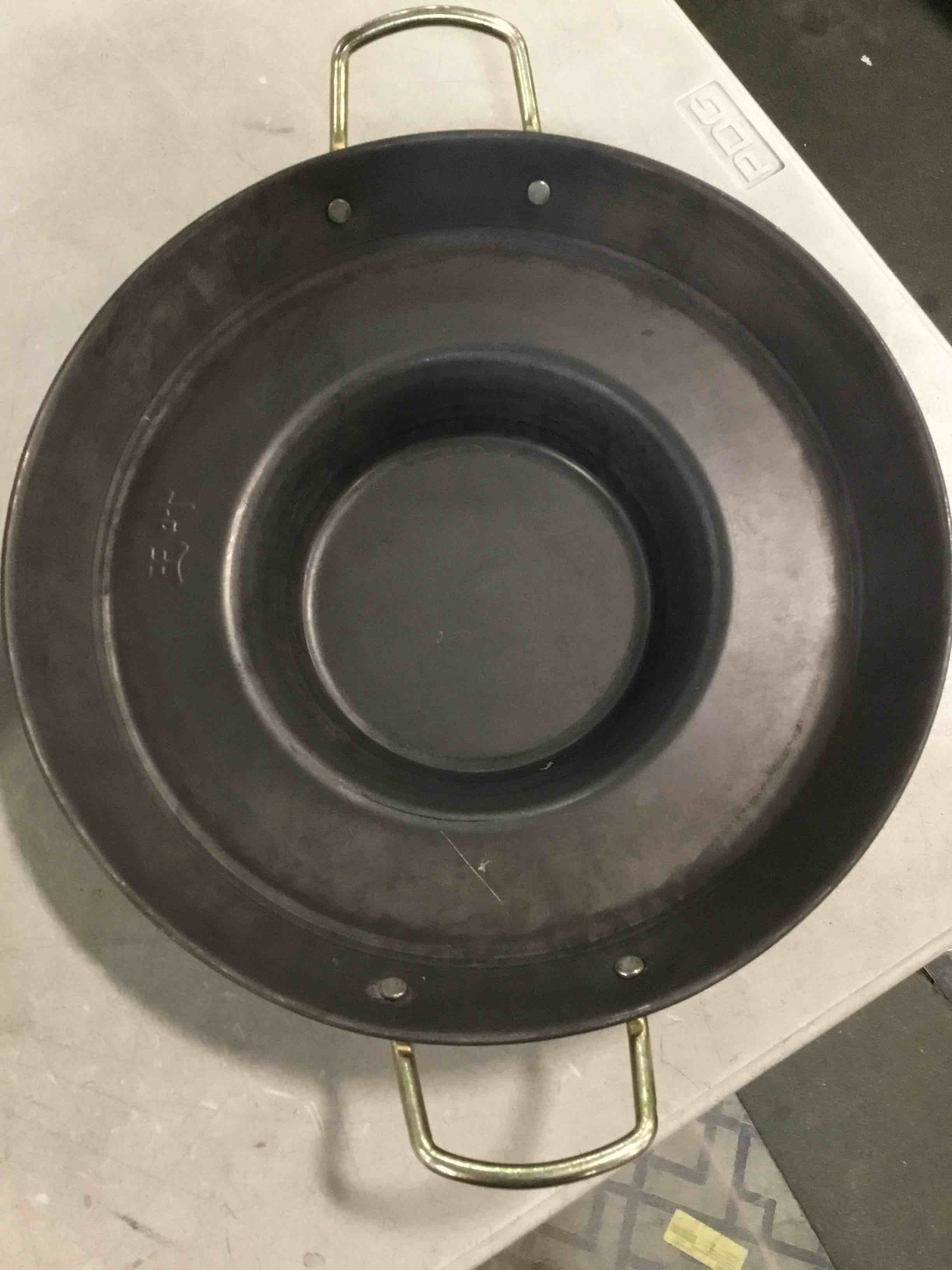 Cabilock Flat Frying Pan Iron Comal Frying Bowl Comal Convex Cookware Stir Fry Pan Outdoors Heavy Duty Acero Mexican Discada Pan 32cm