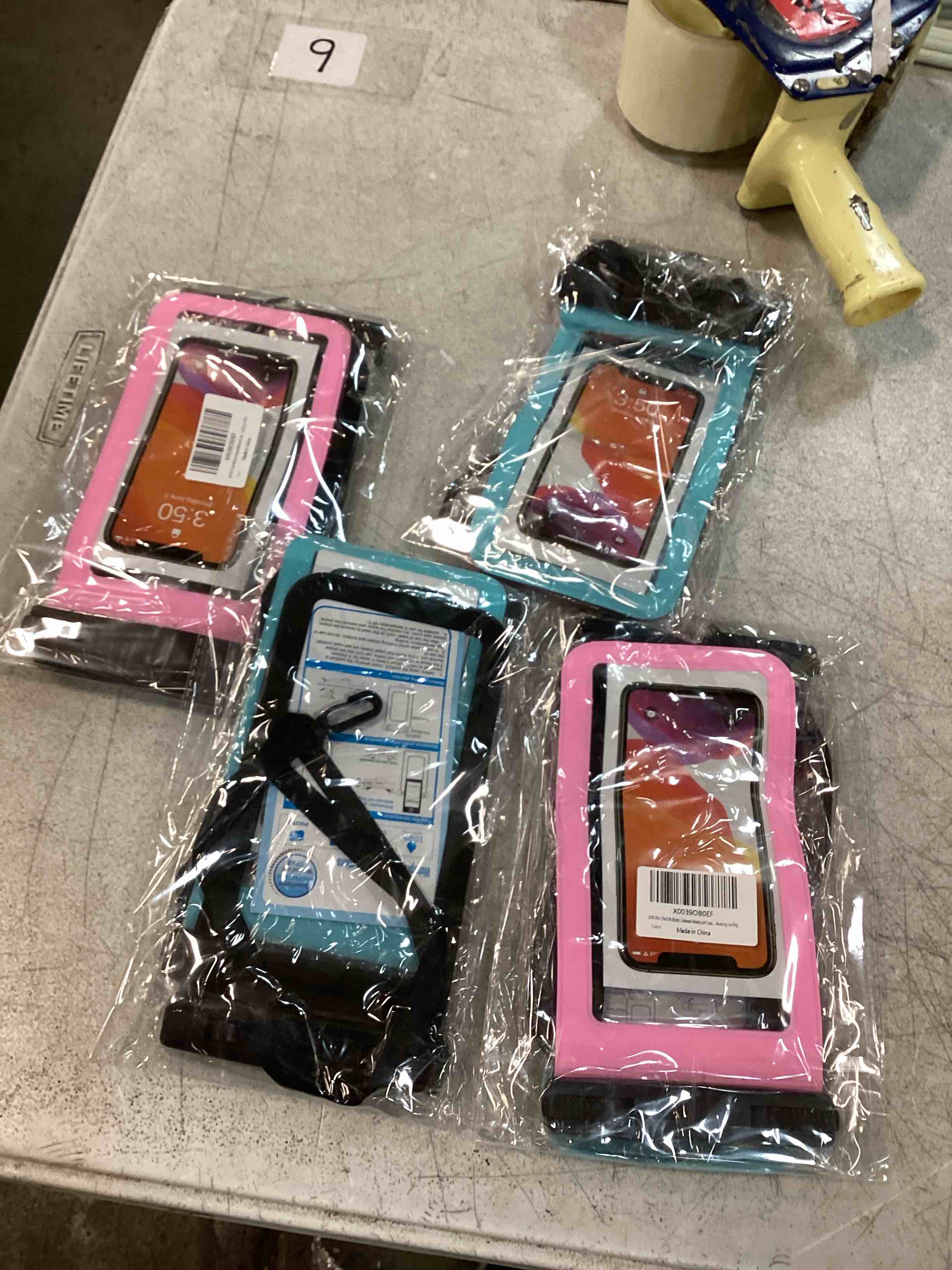https://s3.amazonaws.com/lotting-images-prod/bidfta/_1729611970823.jpeg