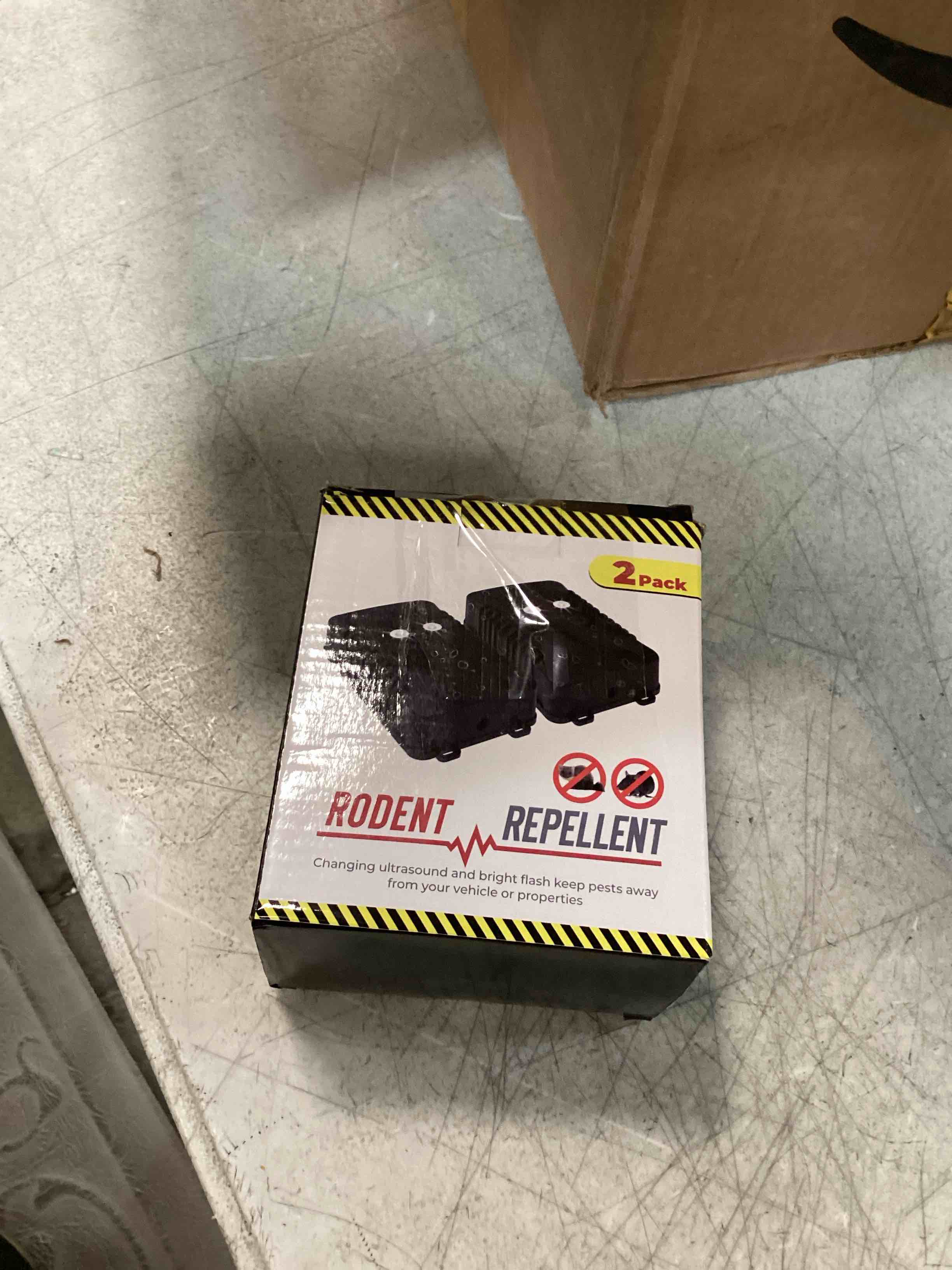 https://s3.amazonaws.com/lotting-images-prod/bidfta/_1729613988285.jpeg