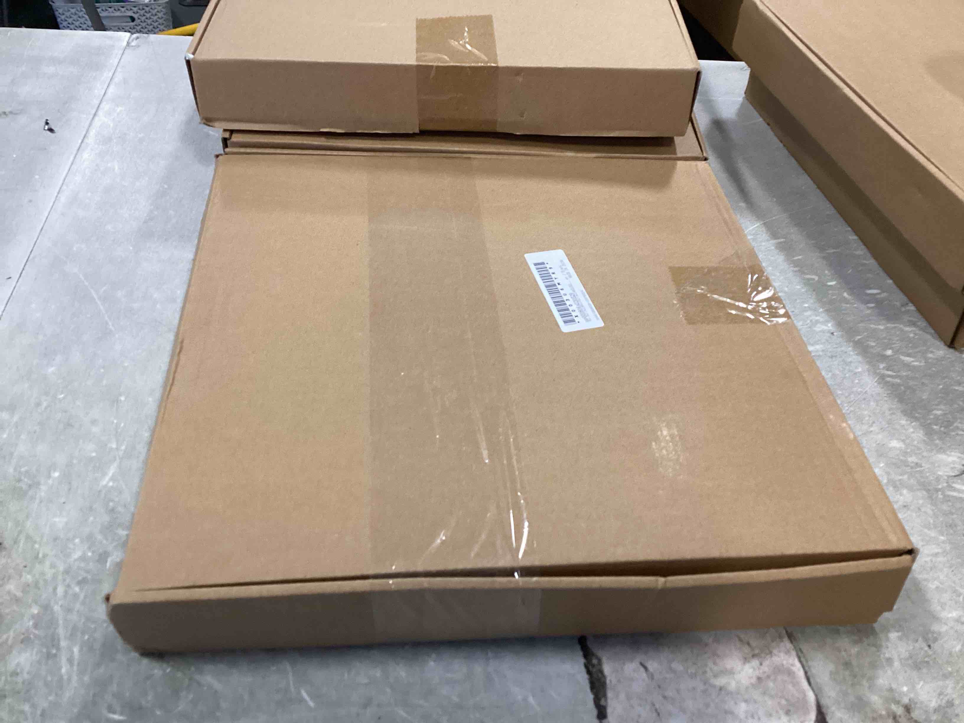 https://s3.amazonaws.com/lotting-images-prod/bidfta/_1729701459426.jpeg