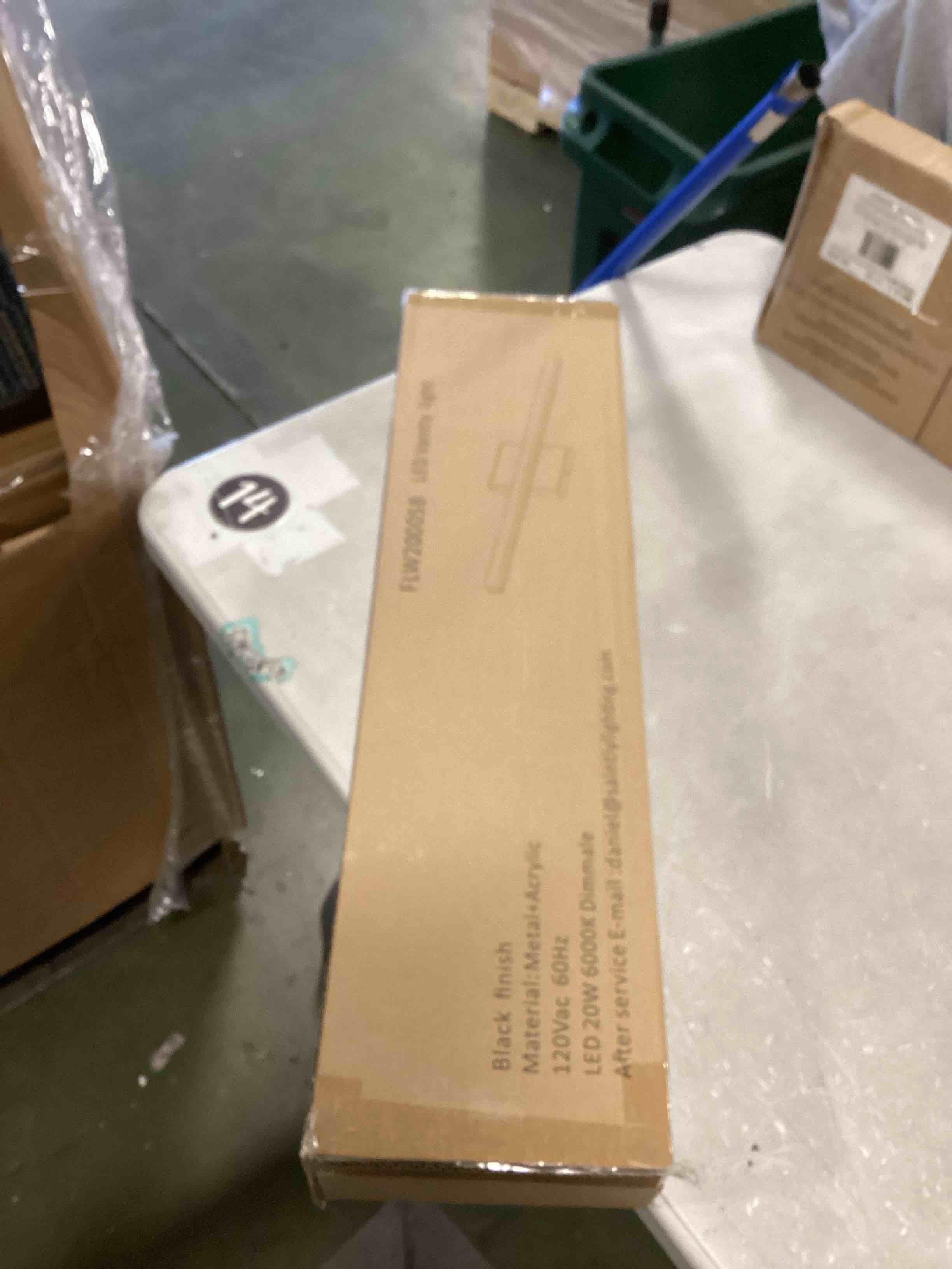 https://s3.amazonaws.com/lotting-images-prod/bidfta/_1729782919780.jpeg