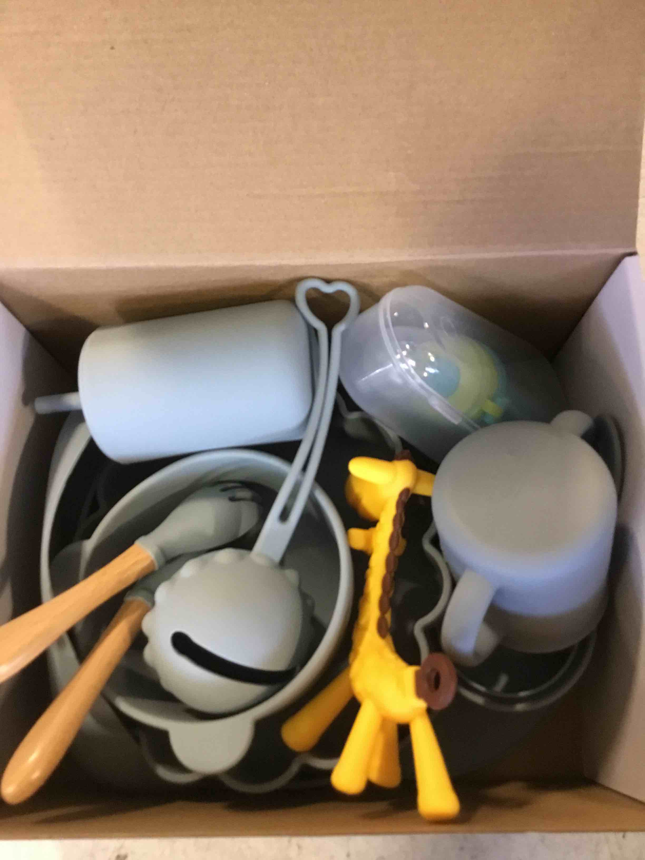 https://s3.amazonaws.com/lotting-images-prod/bidfta/_1729785471073.jpeg