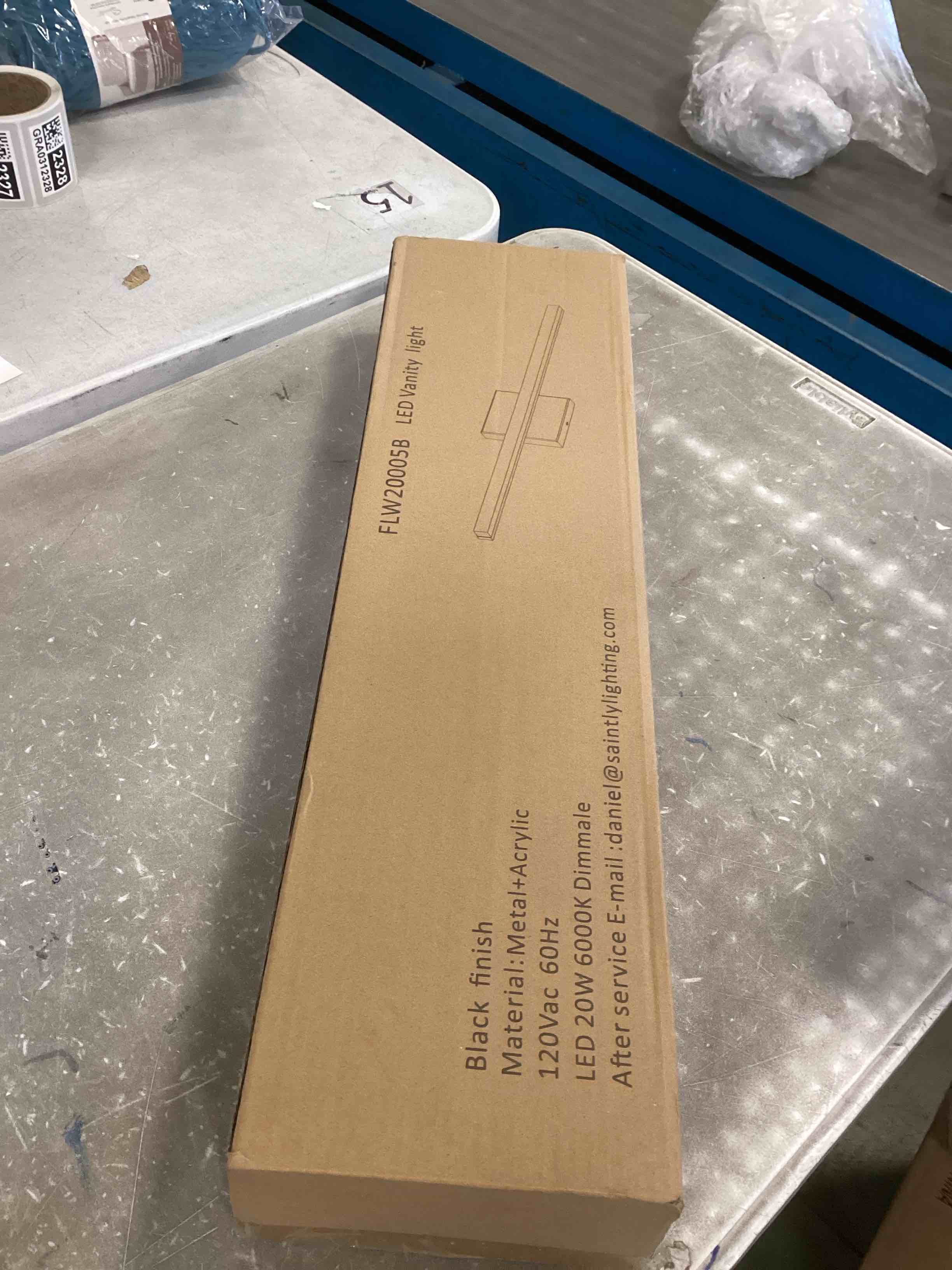 https://s3.amazonaws.com/lotting-images-prod/bidfta/_1729786360717.jpeg