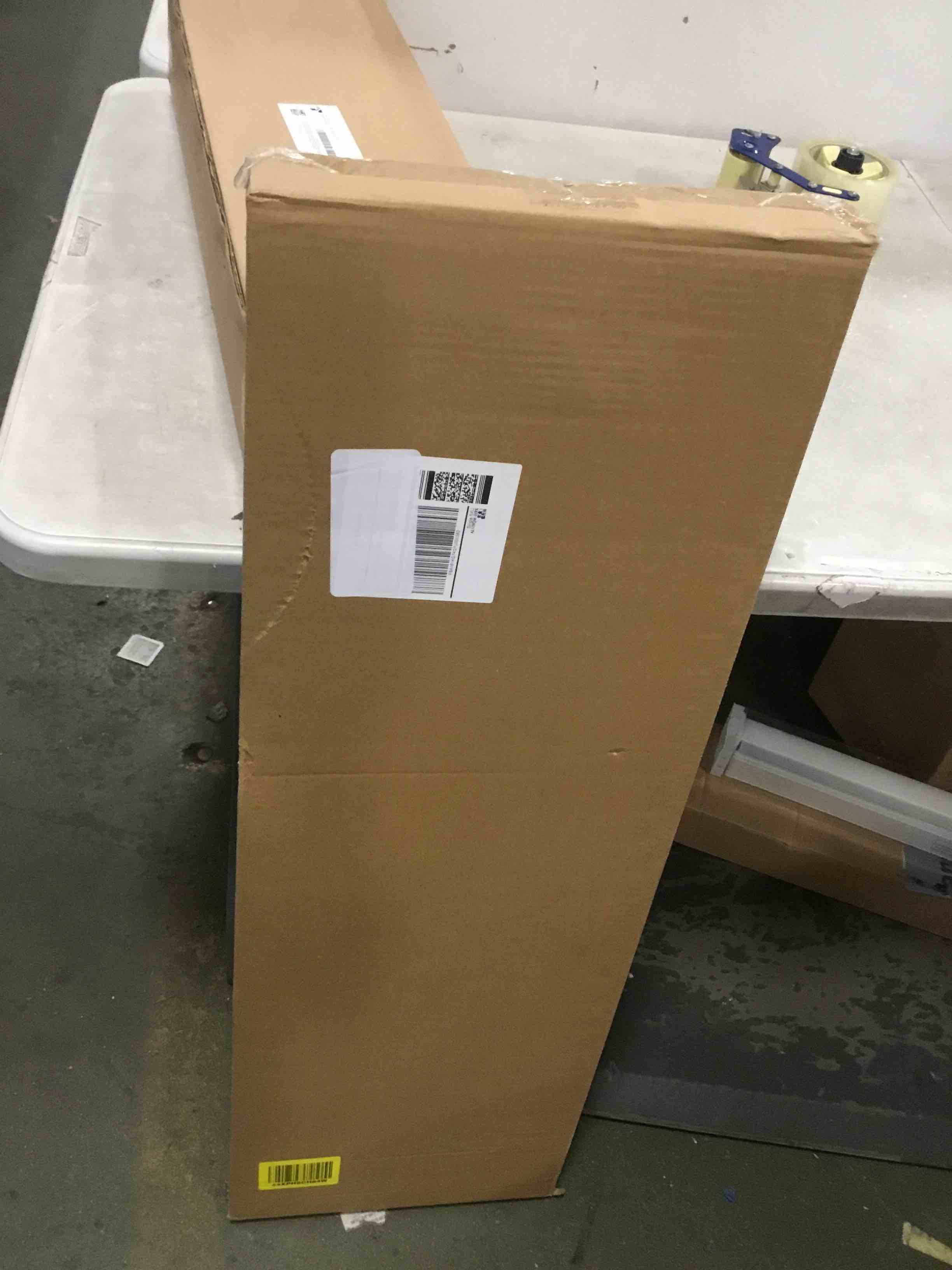 https://s3.amazonaws.com/lotting-images-prod/bidfta/_1729794270337.jpeg