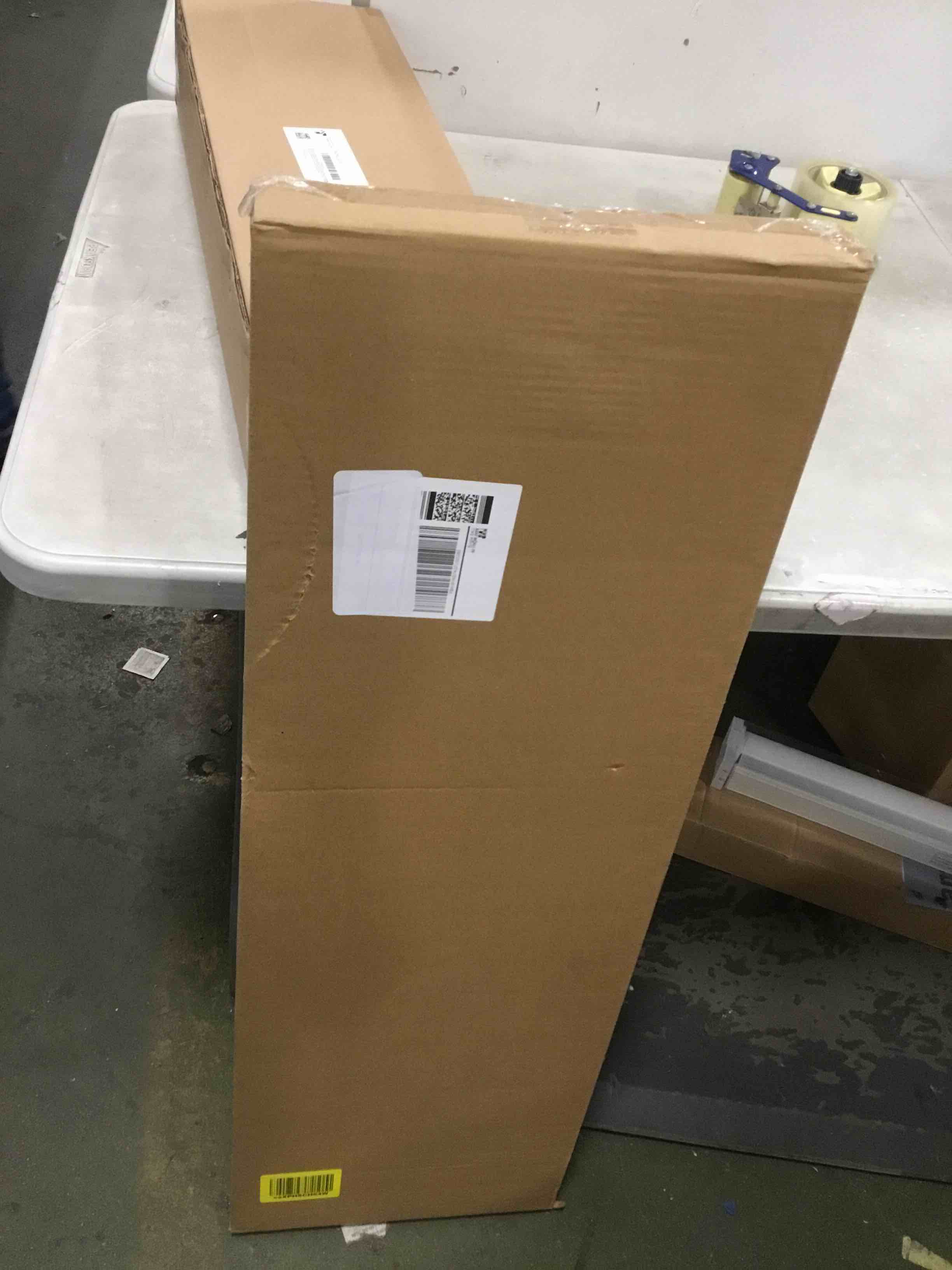 https://s3.amazonaws.com/lotting-images-prod/bidfta/_1729794271842.jpeg