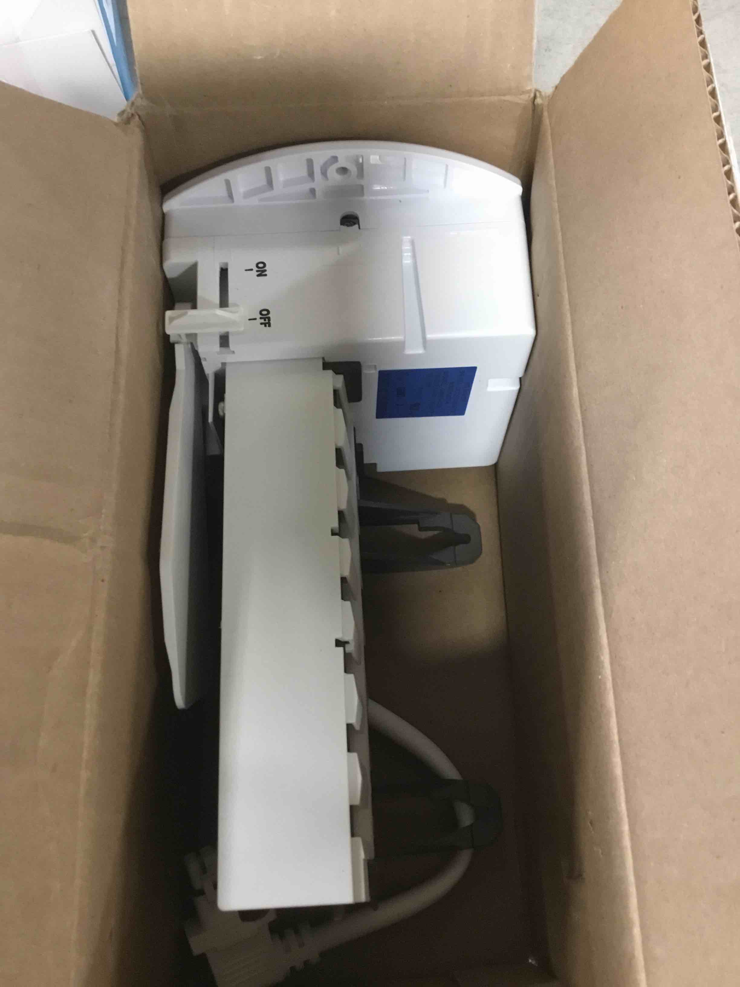 https://s3.amazonaws.com/lotting-images-prod/bidfta/_1729861456828.jpeg