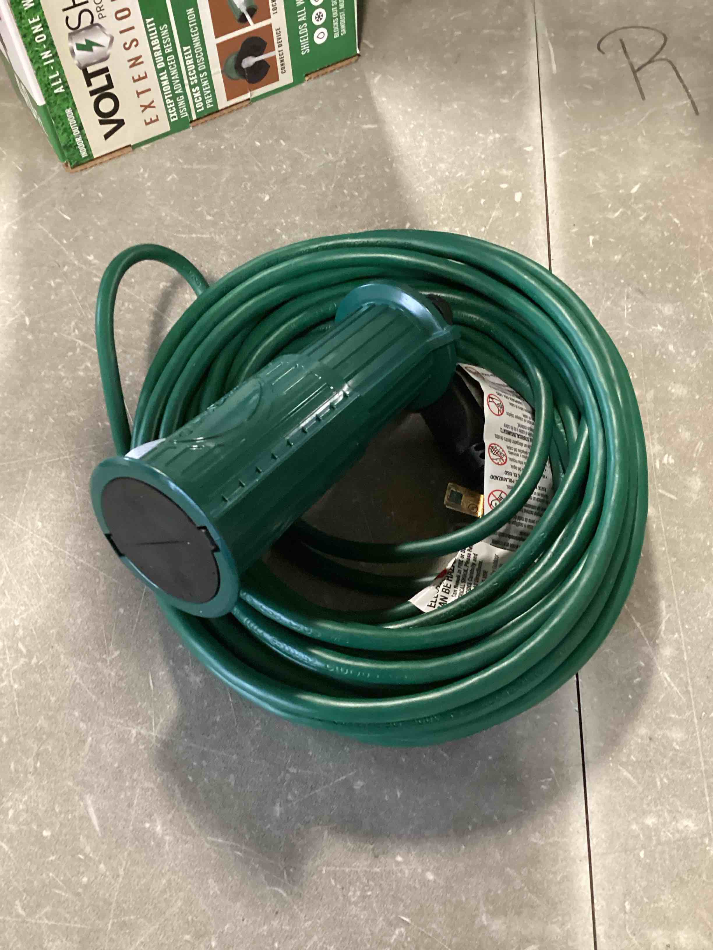 https://s3.amazonaws.com/lotting-images-prod/bidfta/_1729863620253.jpeg
