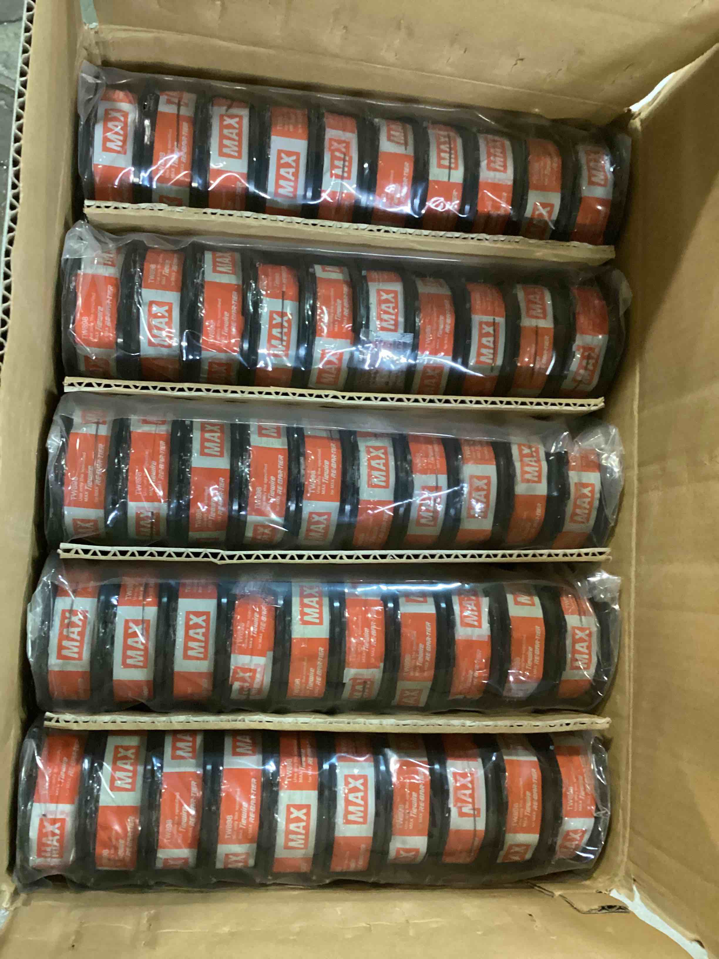 https://s3.amazonaws.com/lotting-images-prod/bidfta/_1729876688331.jpeg