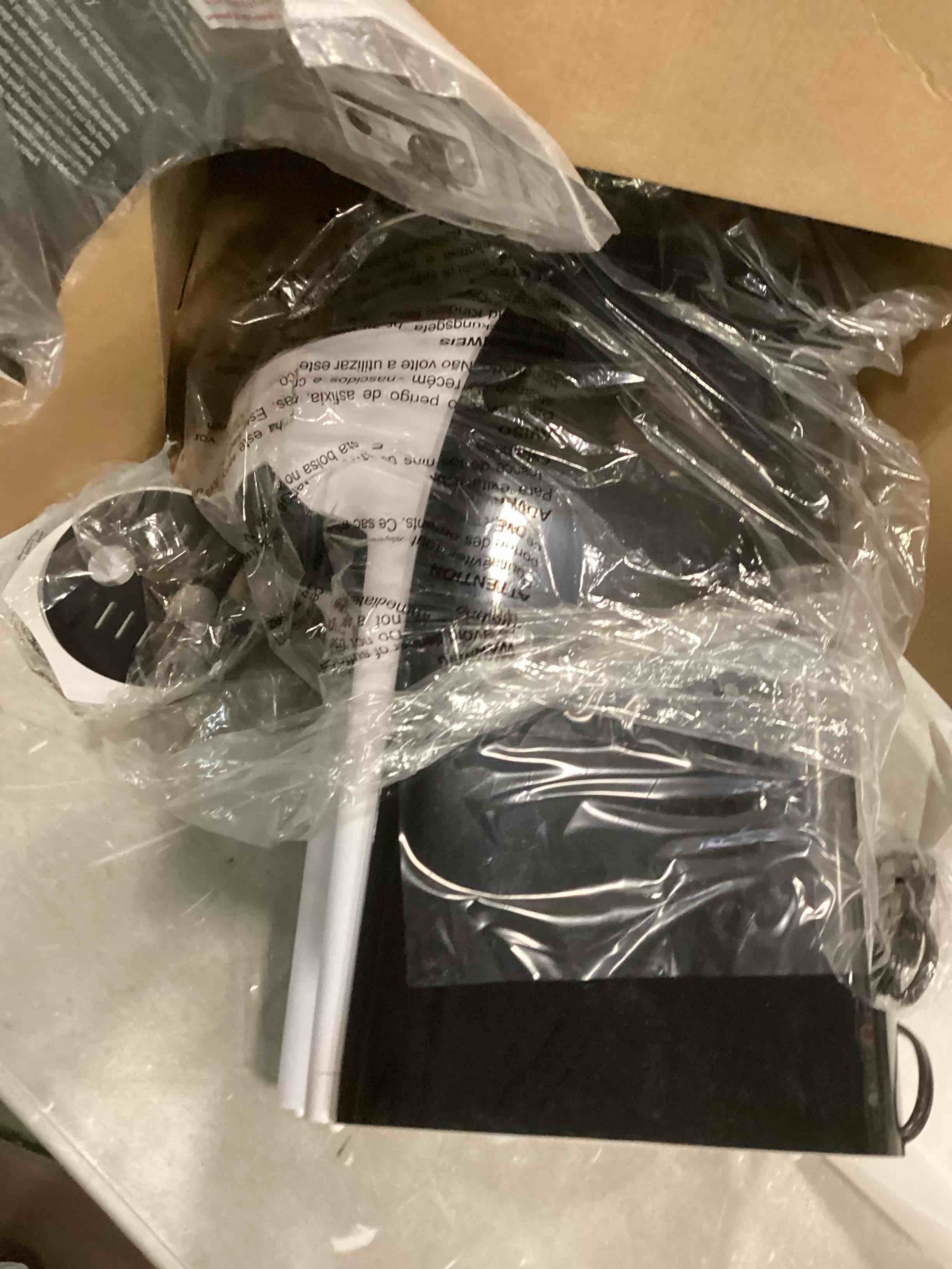 https://s3.amazonaws.com/lotting-images-prod/bidfta/_1729885320479.jpeg