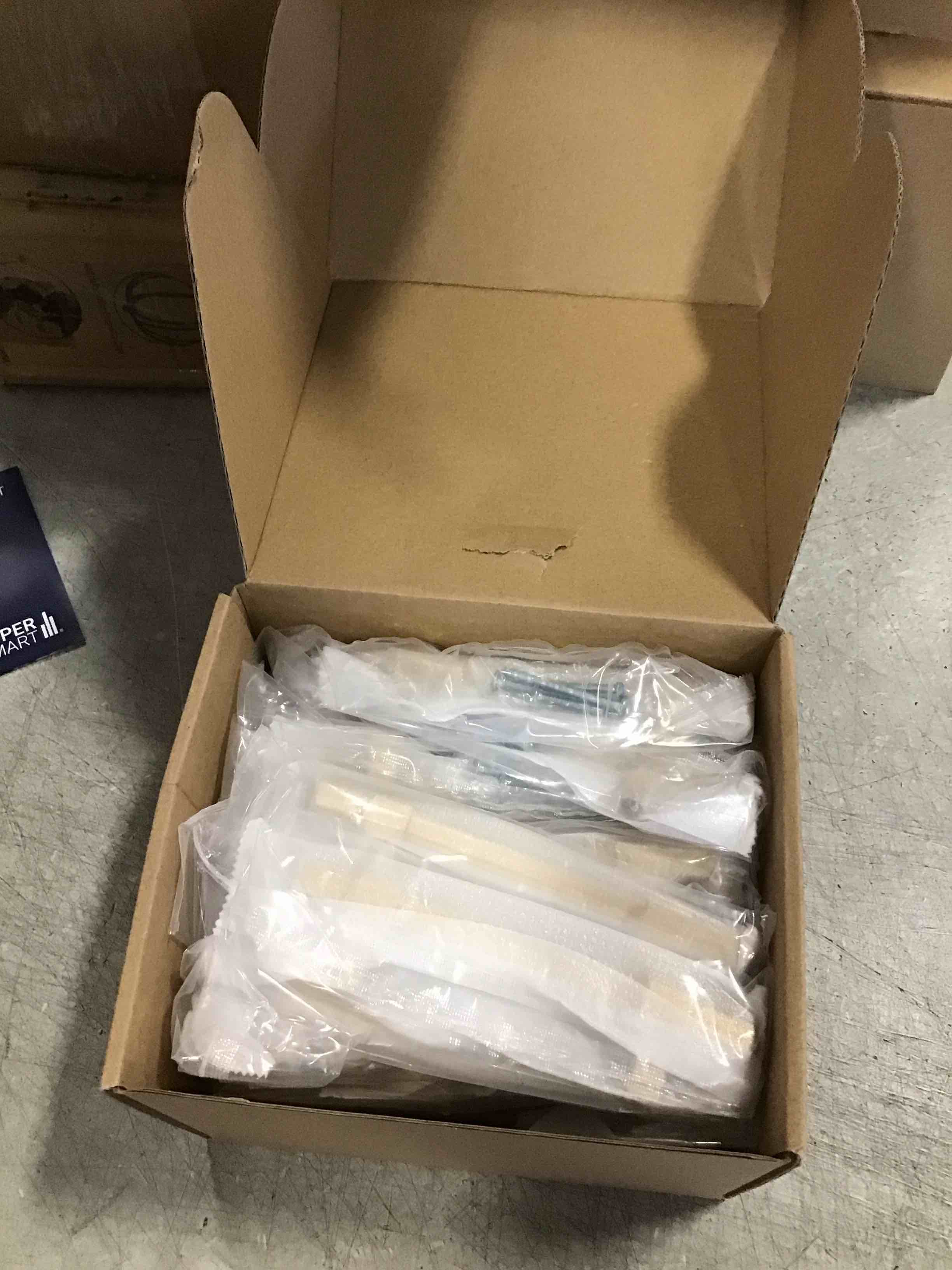 https://s3.amazonaws.com/lotting-images-prod/bidfta/_1730227952563.jpeg