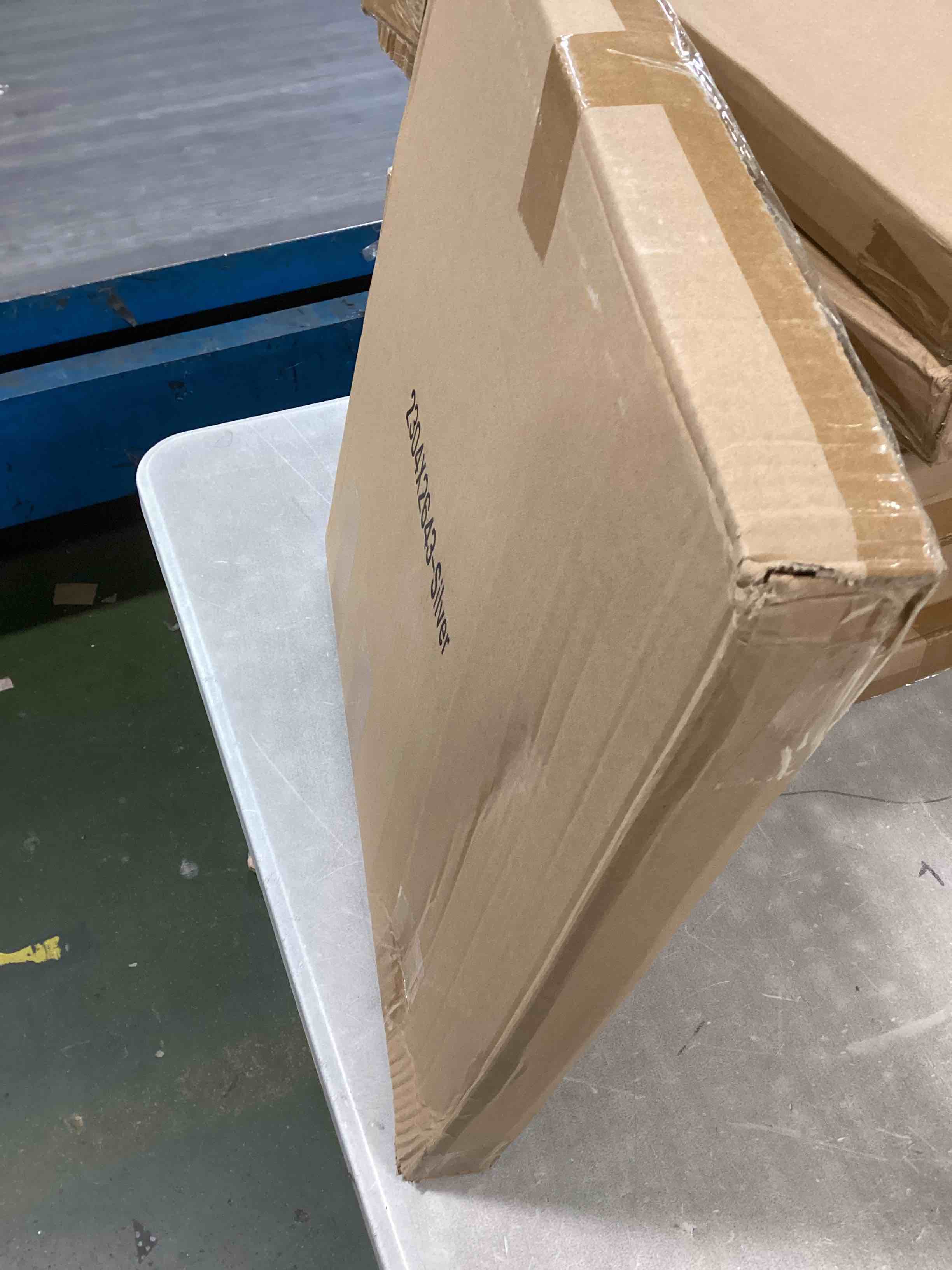 https://s3.amazonaws.com/lotting-images-prod/bidfta/_1730228141286.jpeg