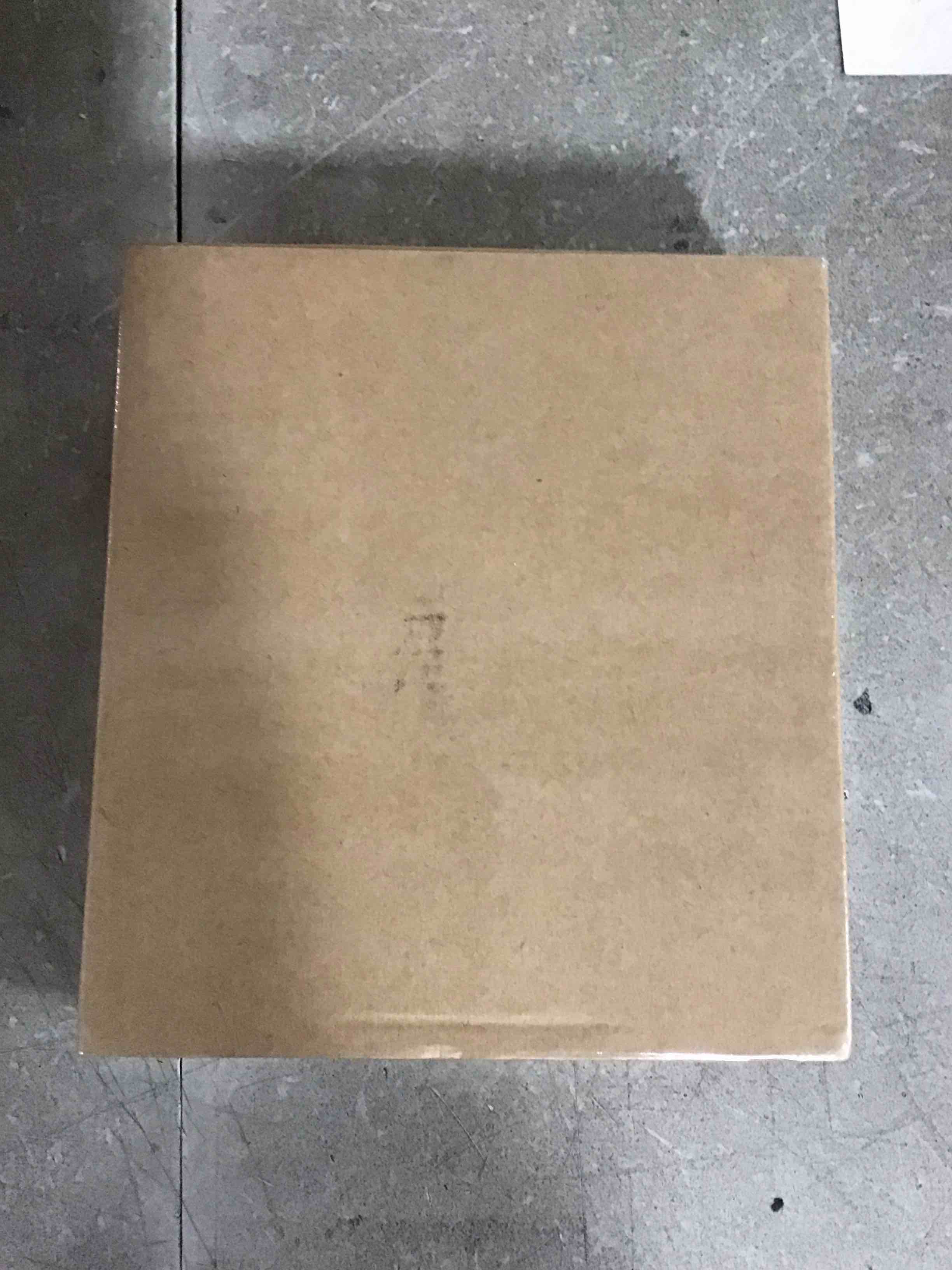 https://s3.amazonaws.com/lotting-images-prod/bidfta/_1730293066677.jpeg