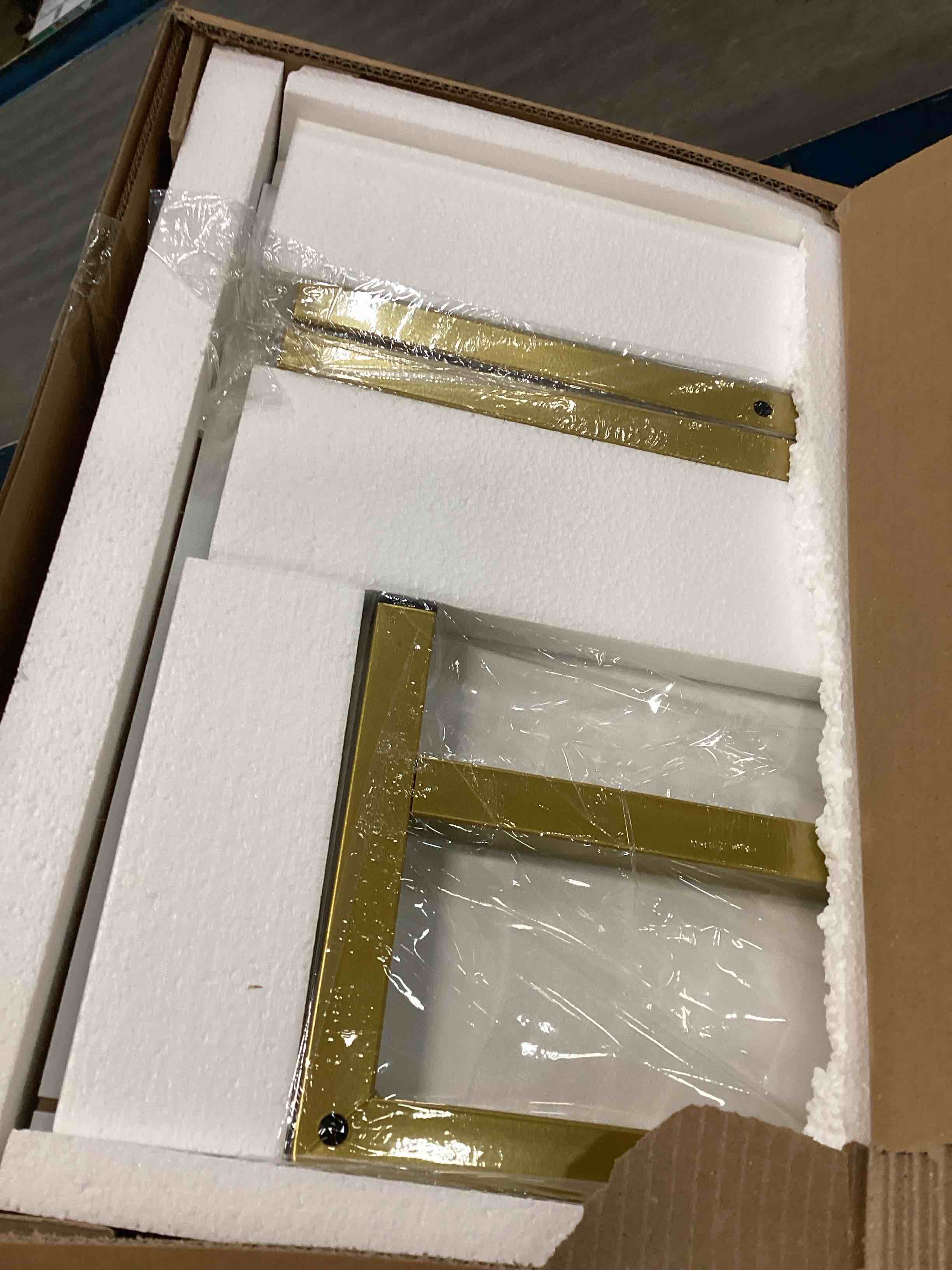 https://s3.amazonaws.com/lotting-images-prod/bidfta/_1730310195088.jpeg