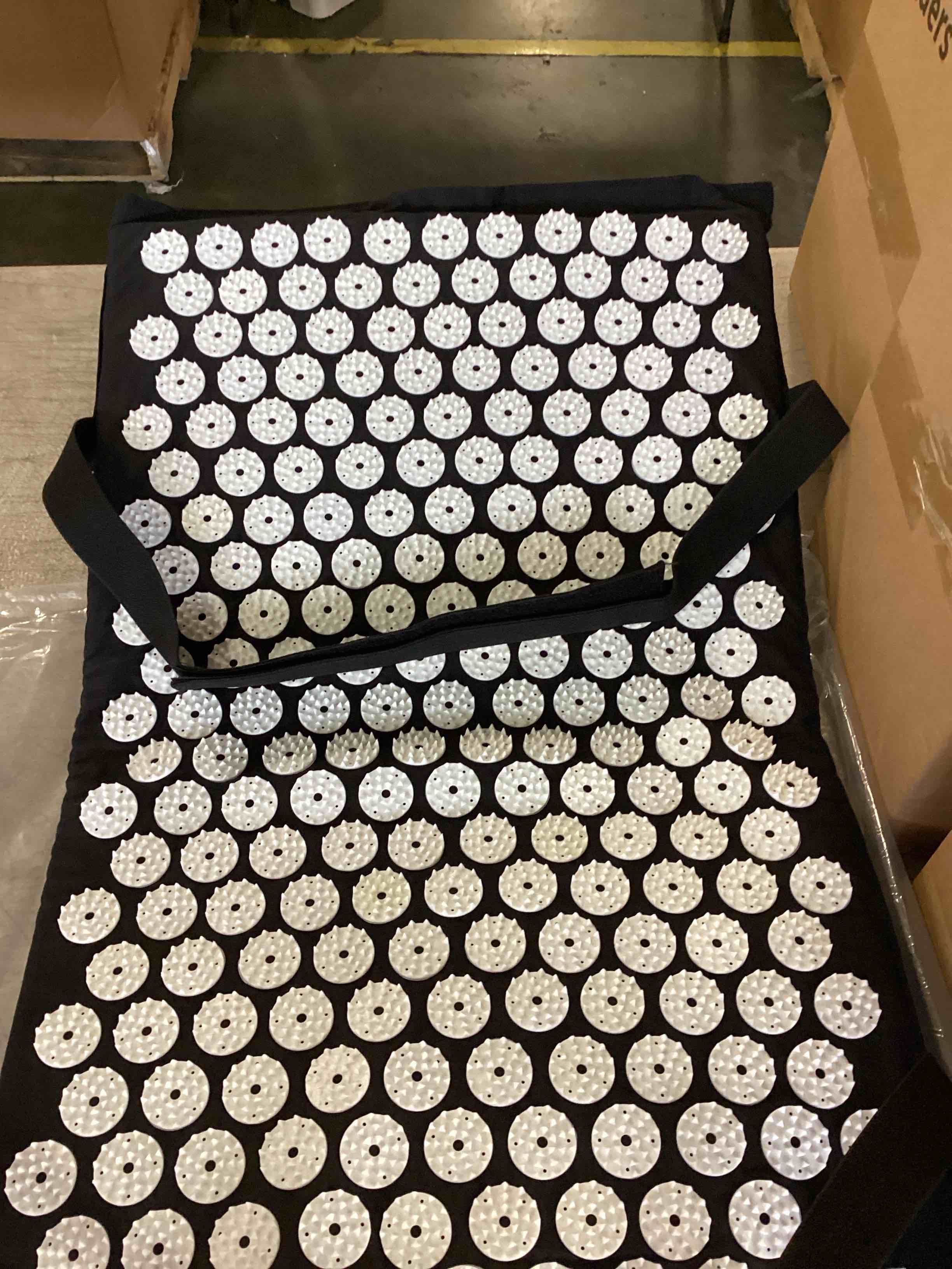 Acupressure Car Seat Massage Mat, Improves Posture, eases Back Pain, Keeps You Alert While Driving, Lumbar Support