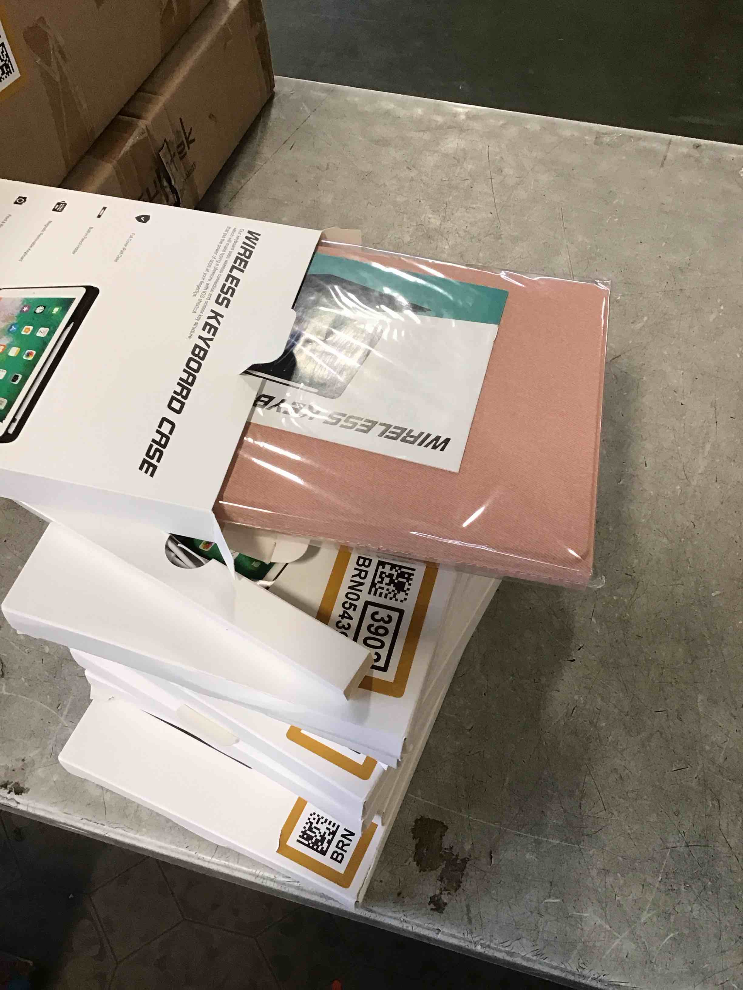 https://s3.amazonaws.com/lotting-images-prod/bidfta/_1730903802382.jpeg