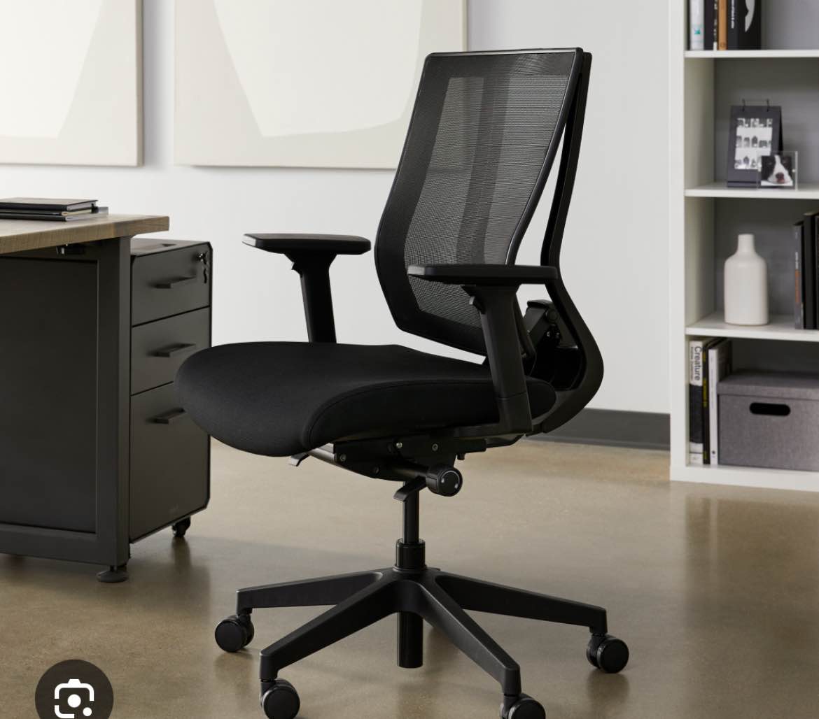 Black mesh office chair 
