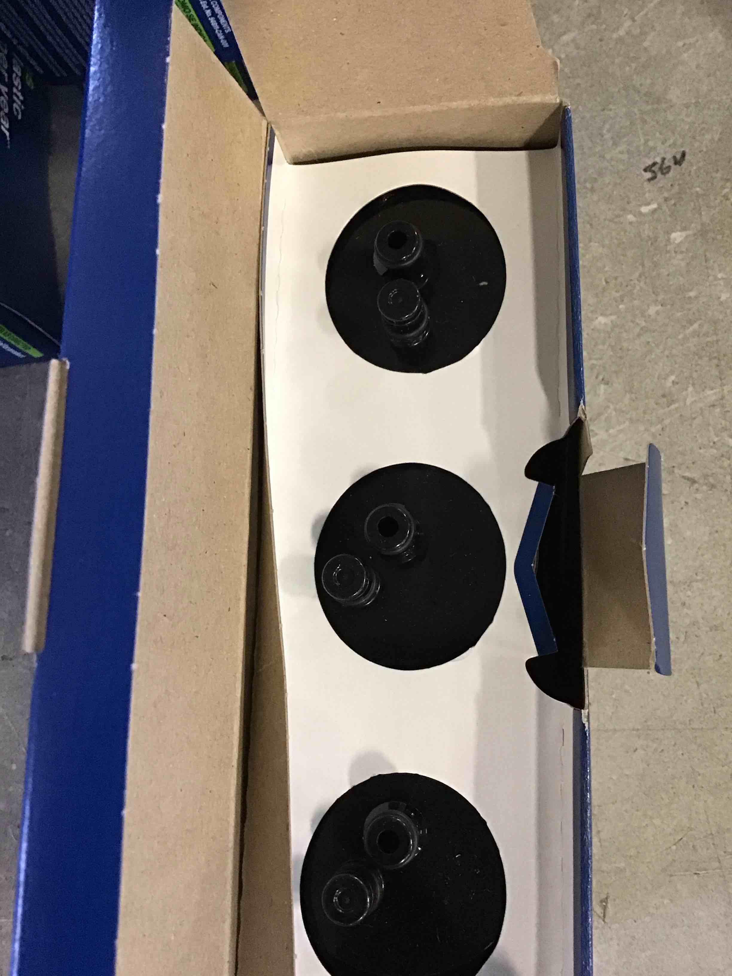 https://s3.amazonaws.com/lotting-images-prod/bidfta/_1731090362435.jpeg