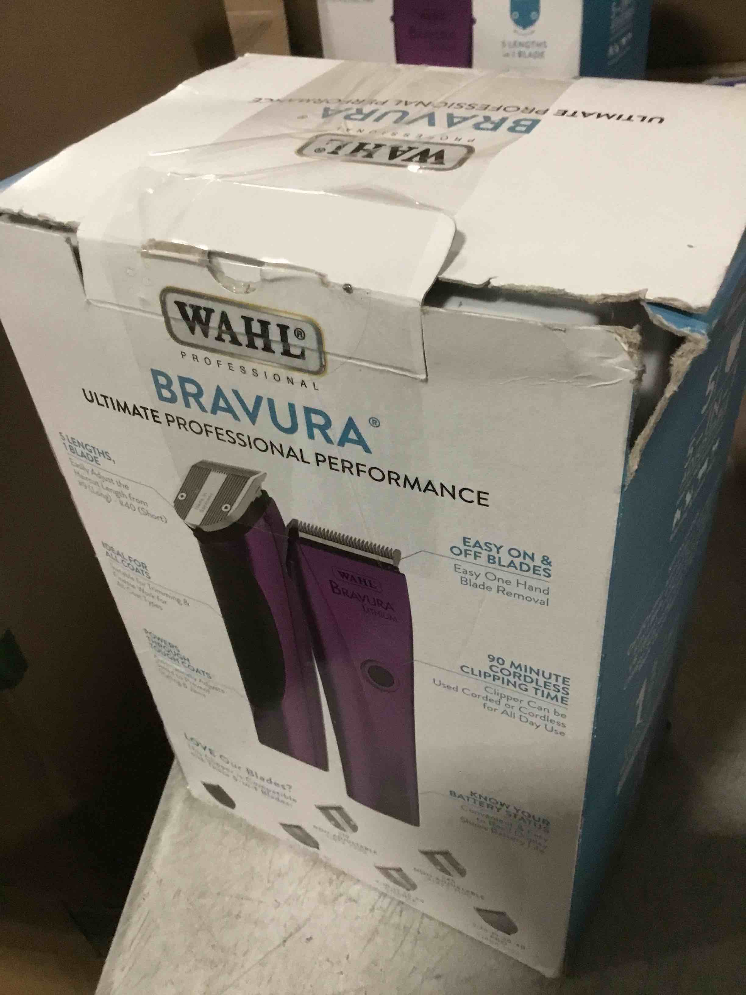 https://s3.amazonaws.com/lotting-images-prod/bidfta/_1731587840372.jpeg