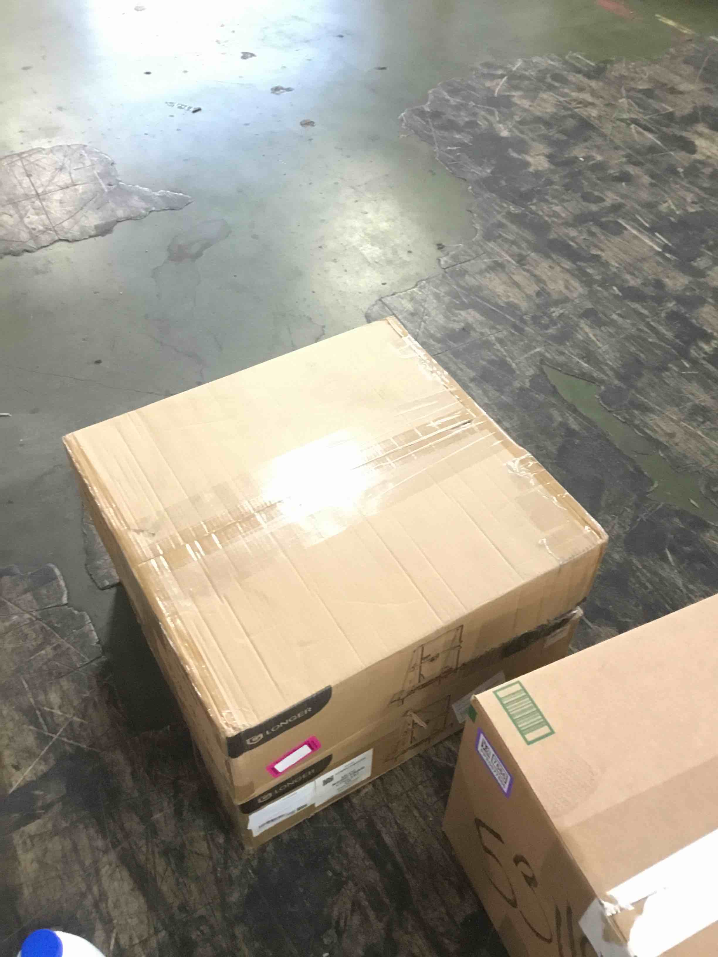 https://s3.amazonaws.com/lotting-images-prod/bidfta/_1731958763462.jpeg