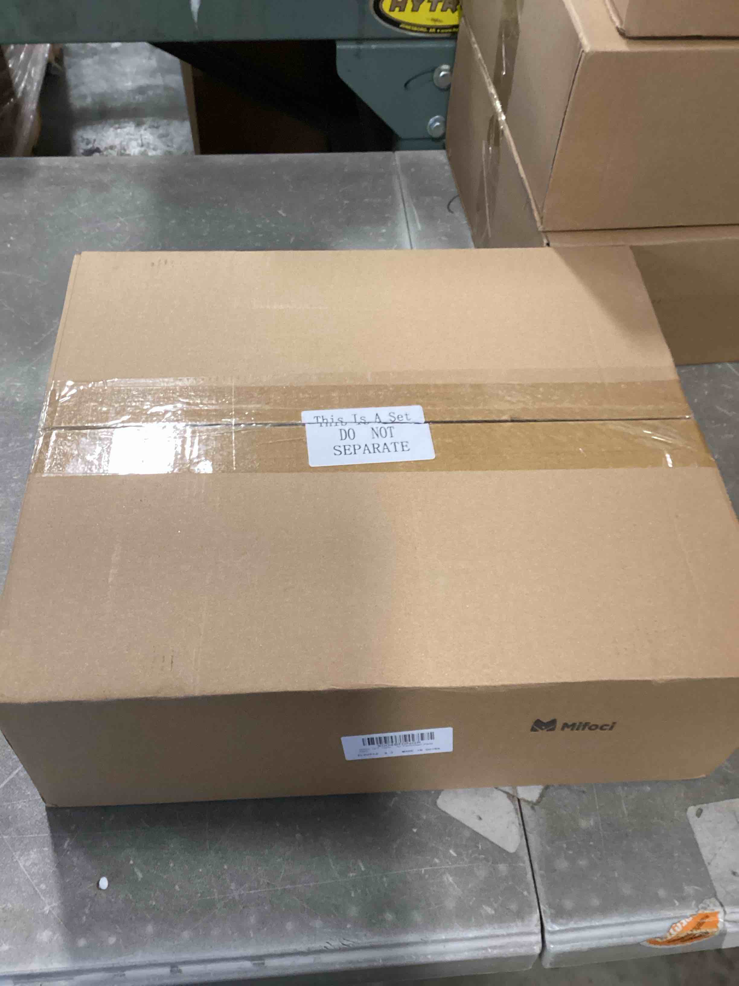 https://s3.amazonaws.com/lotting-images-prod/bidfta/_1732124097125.jpeg