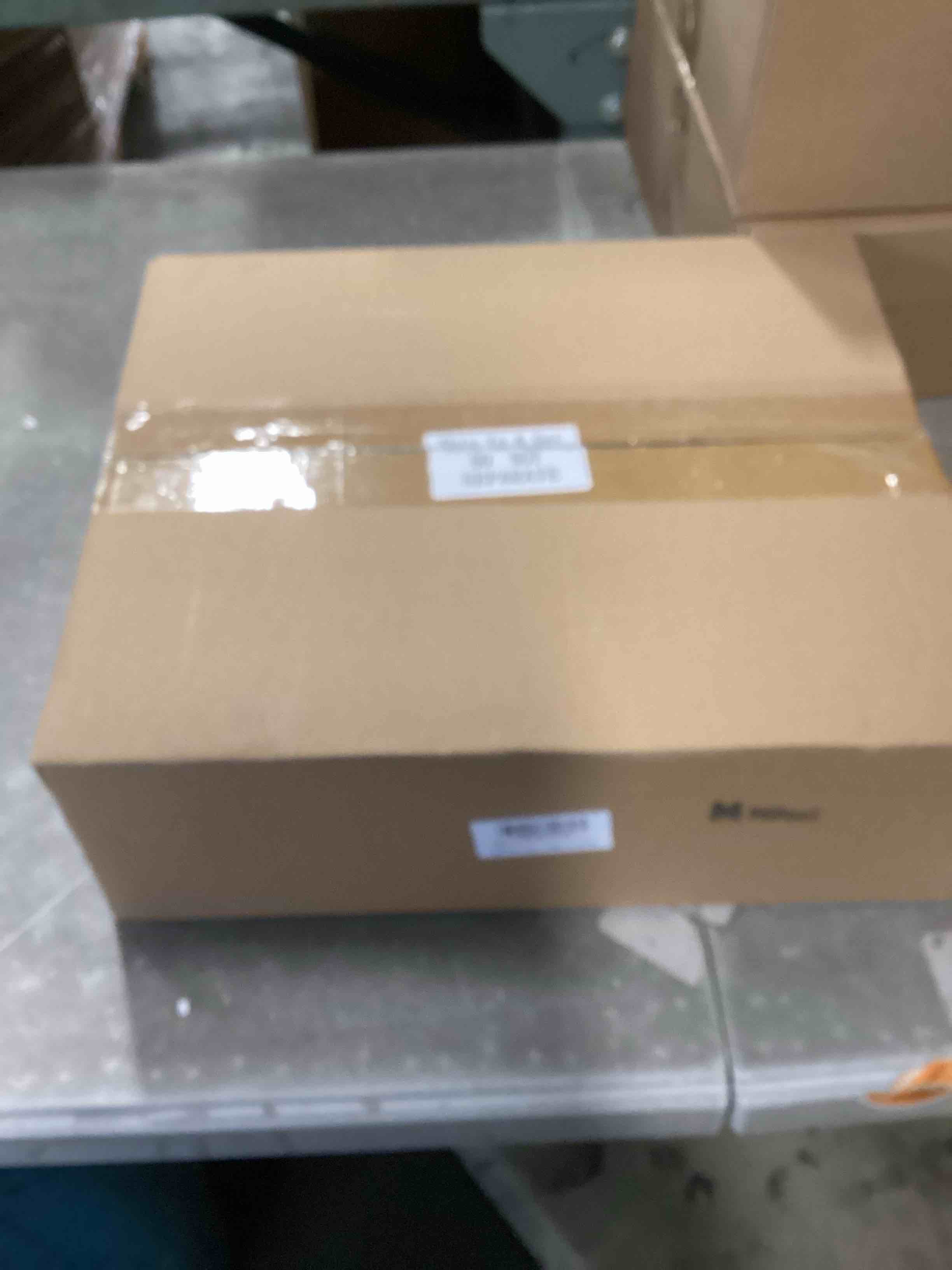 https://s3.amazonaws.com/lotting-images-prod/bidfta/_1732124099214.jpeg