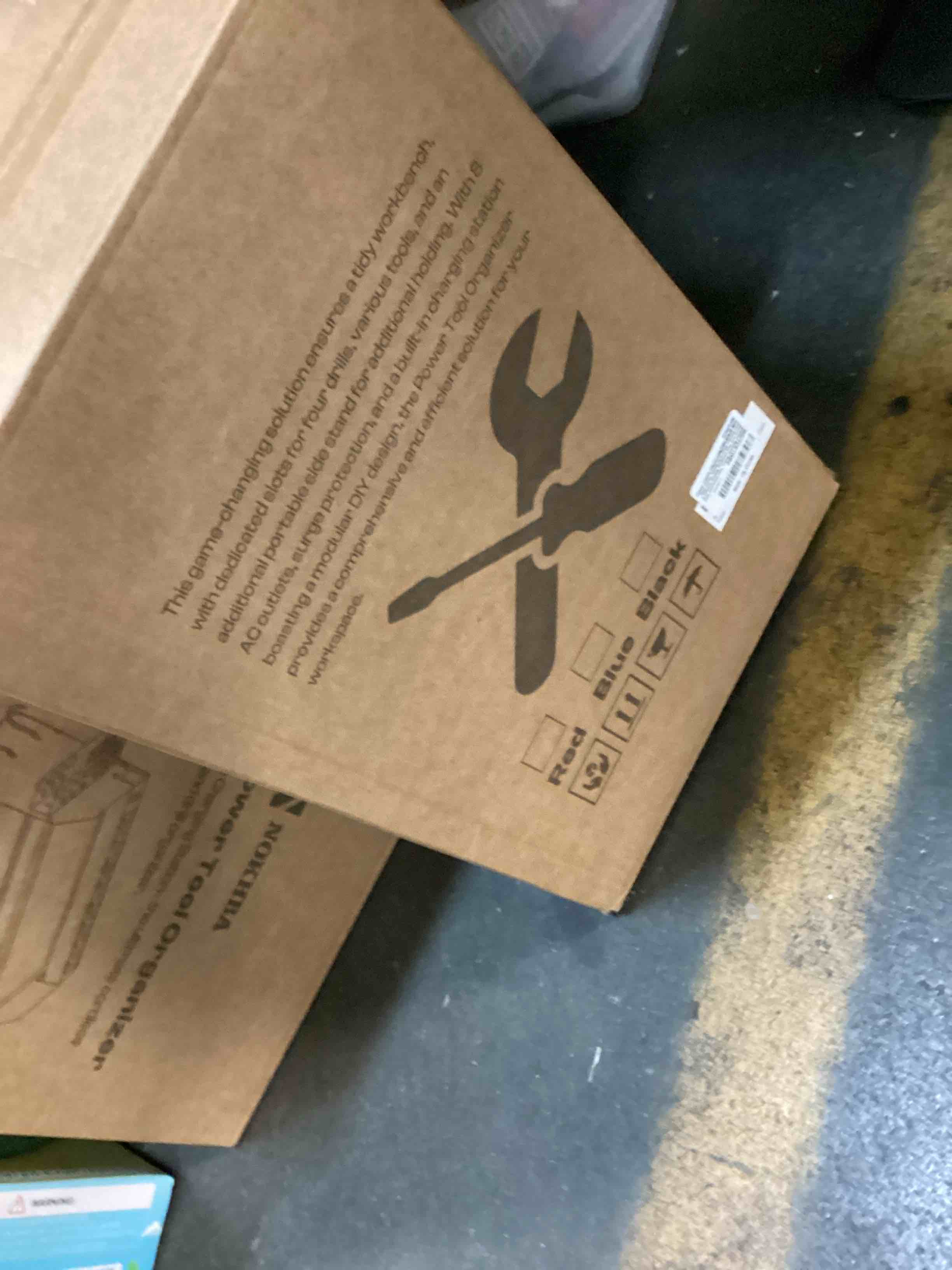 https://s3.amazonaws.com/lotting-images-prod/bidfta/_1732127097650.jpeg