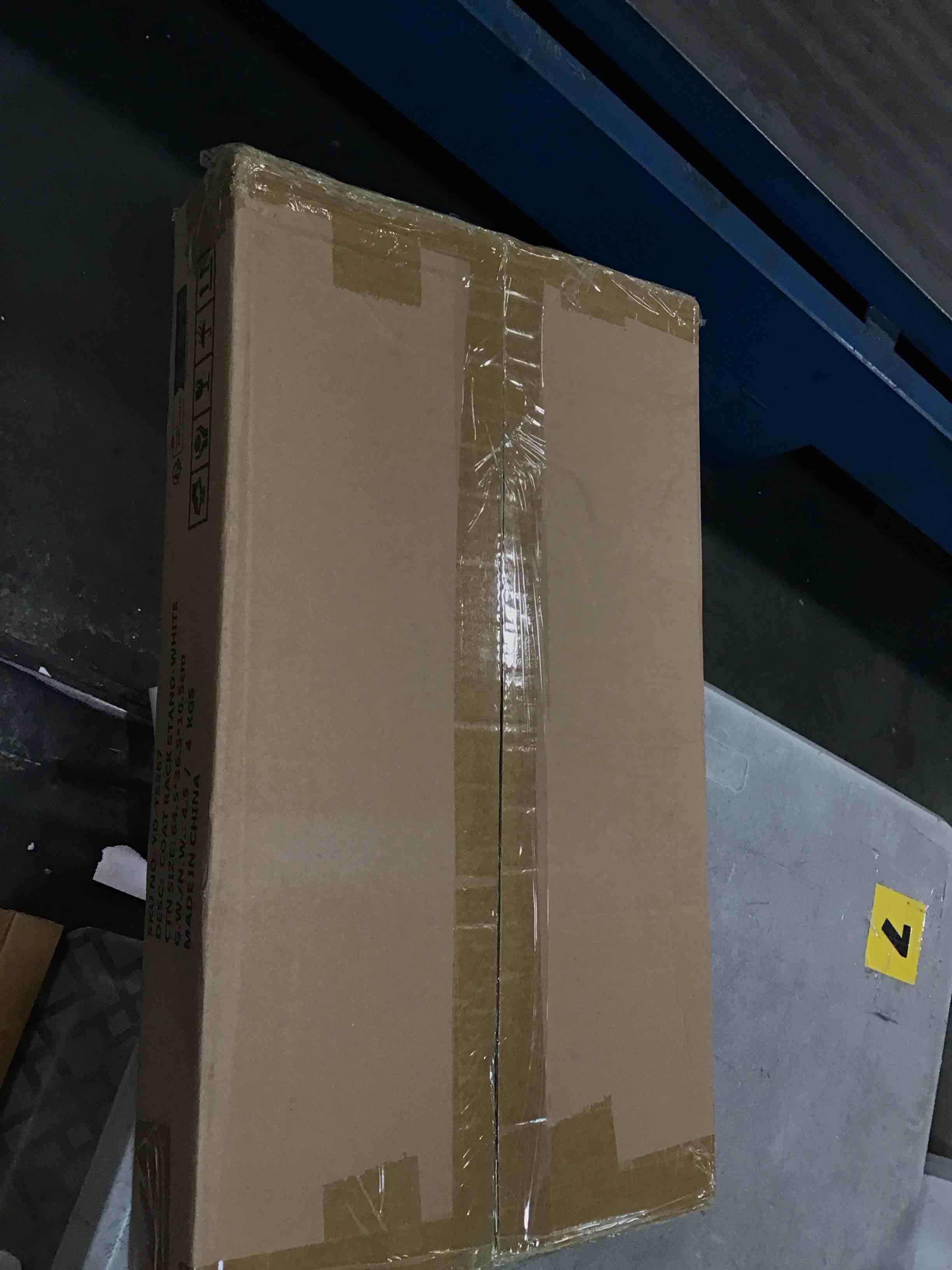 https://s3.amazonaws.com/lotting-images-prod/bidfta/_1732152469059.jpeg