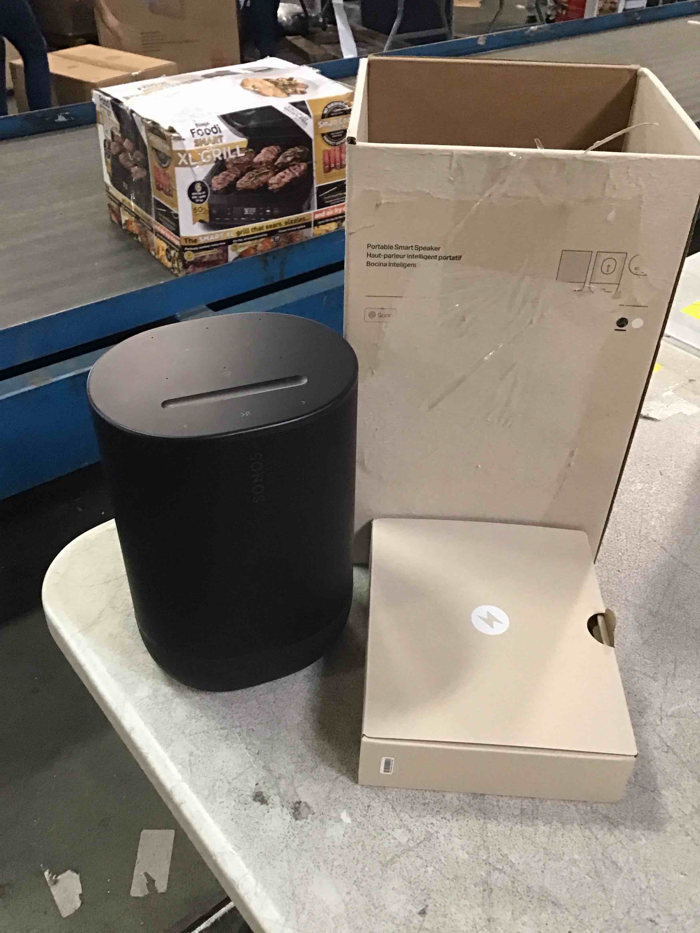 https://s3.amazonaws.com/lotting-images-prod/bidfta/_1732205530445.jpeg