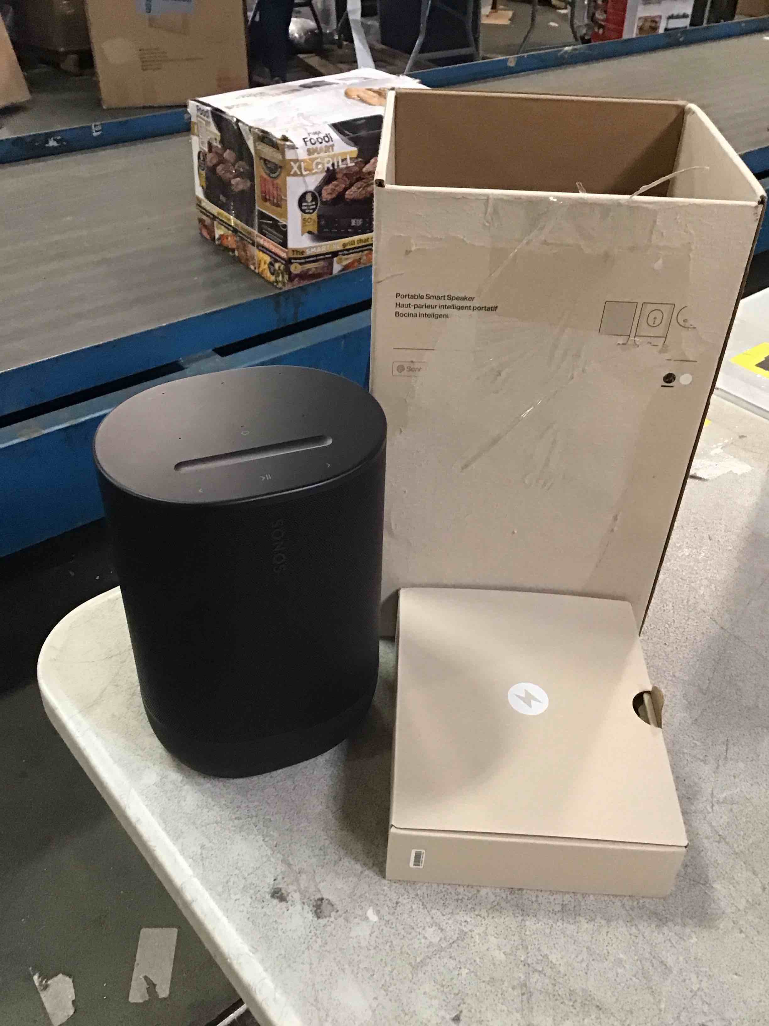 https://s3.amazonaws.com/lotting-images-prod/bidfta/_1732205531871.jpeg