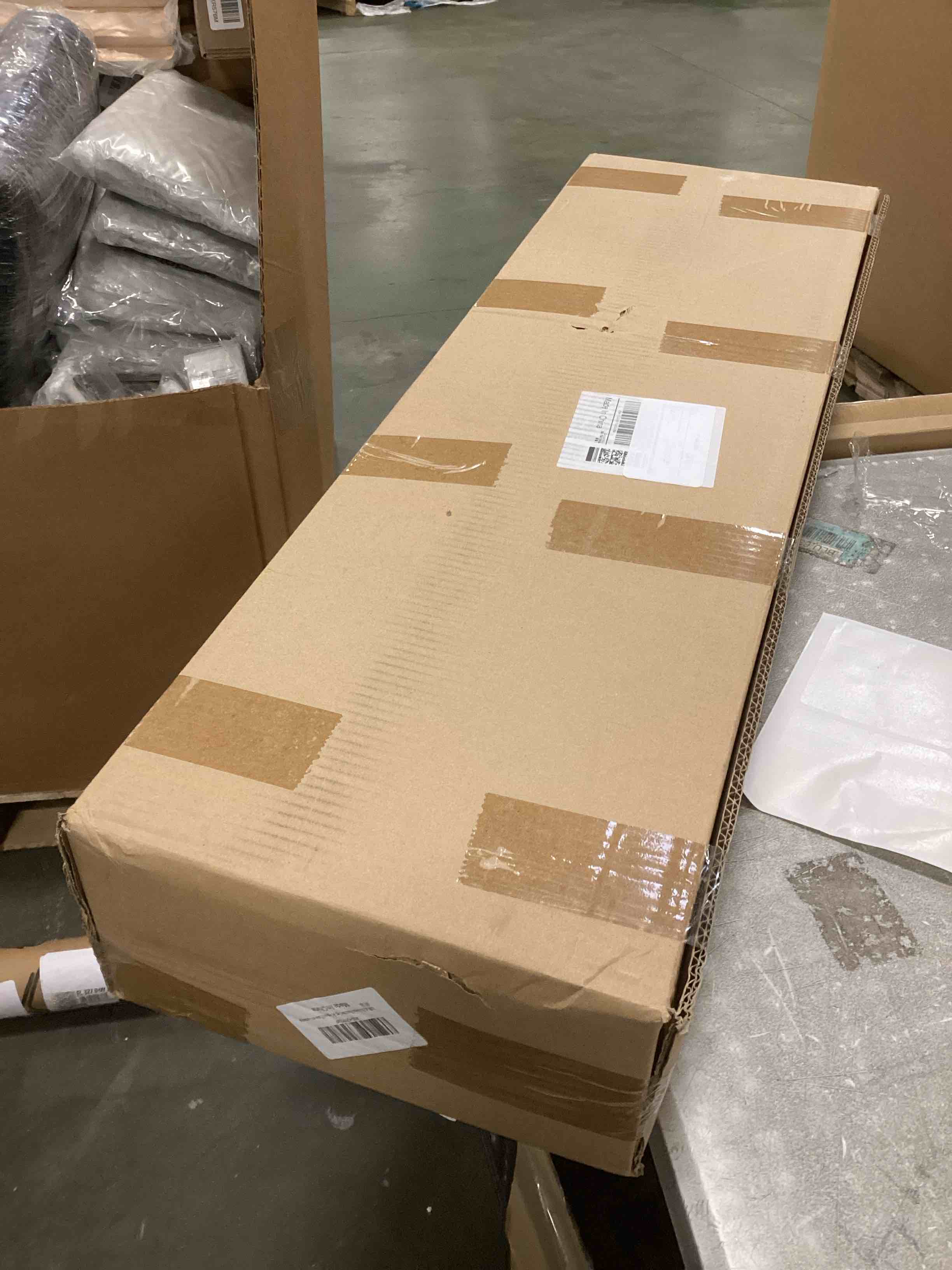 https://s3.amazonaws.com/lotting-images-prod/bidfta/_1732221377726.jpeg