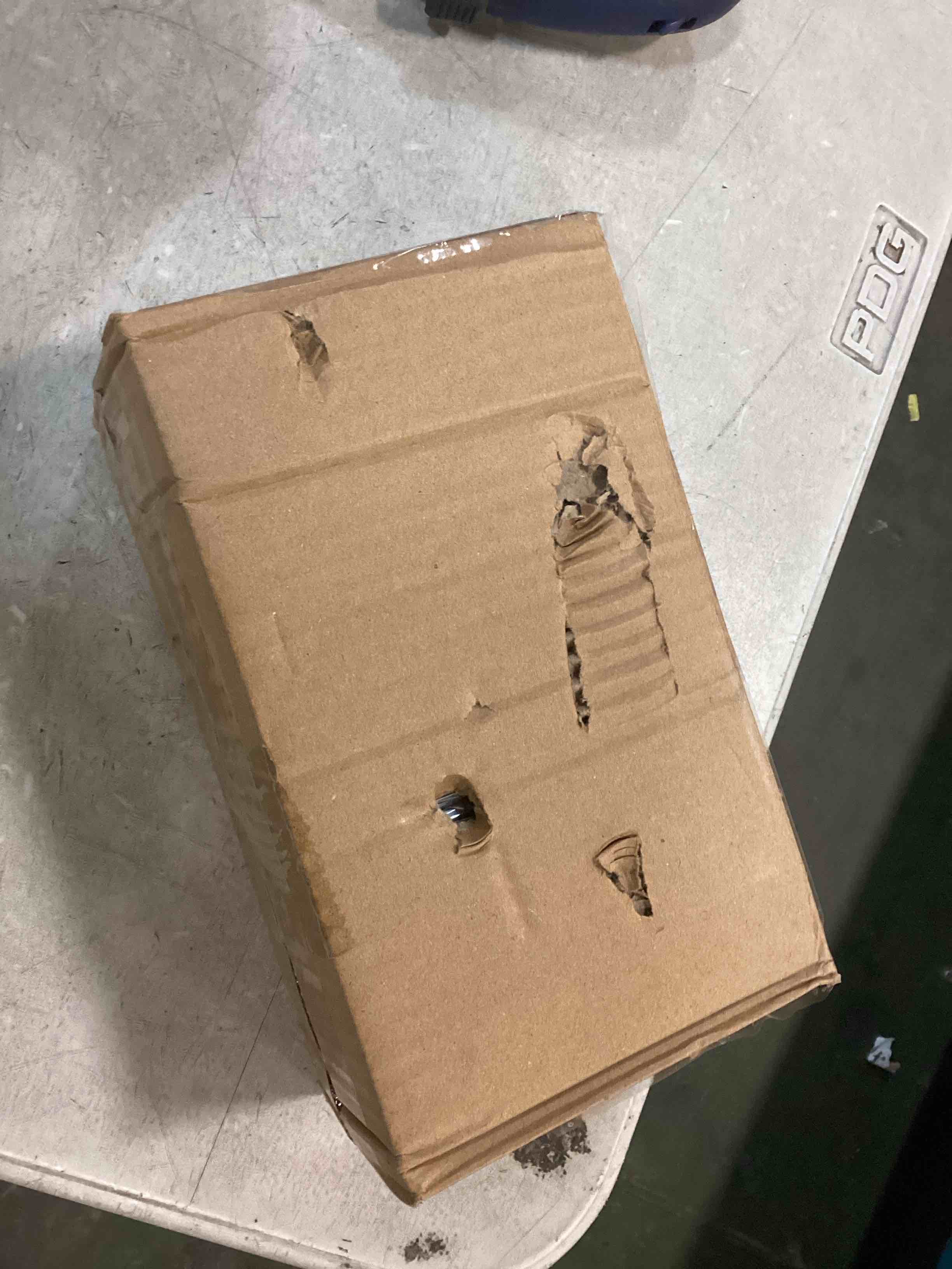 https://s3.amazonaws.com/lotting-images-prod/bidfta/_1732296999300.jpeg