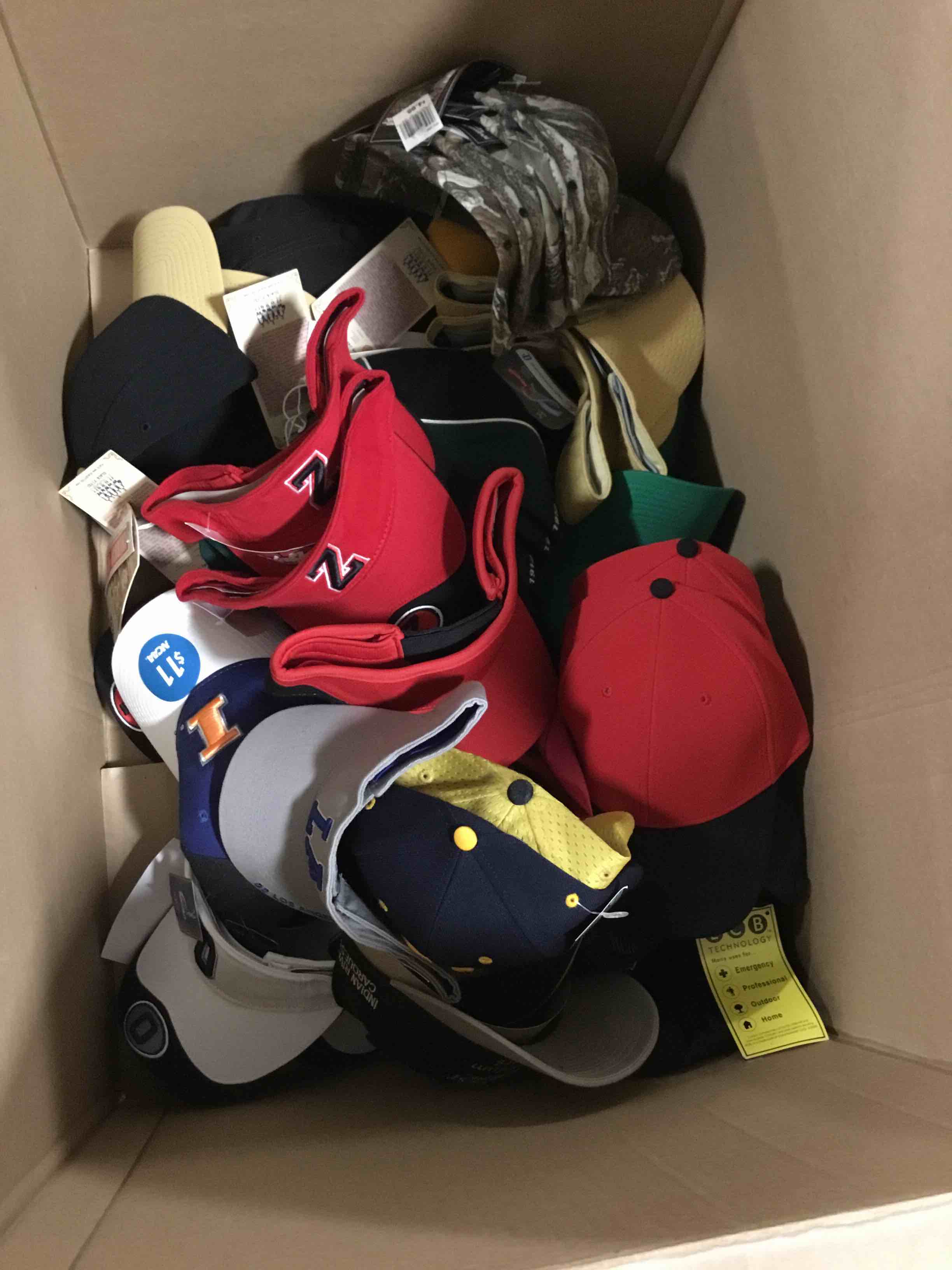 Case of 50 cap)) Assortment of men's caps in different styles and colors