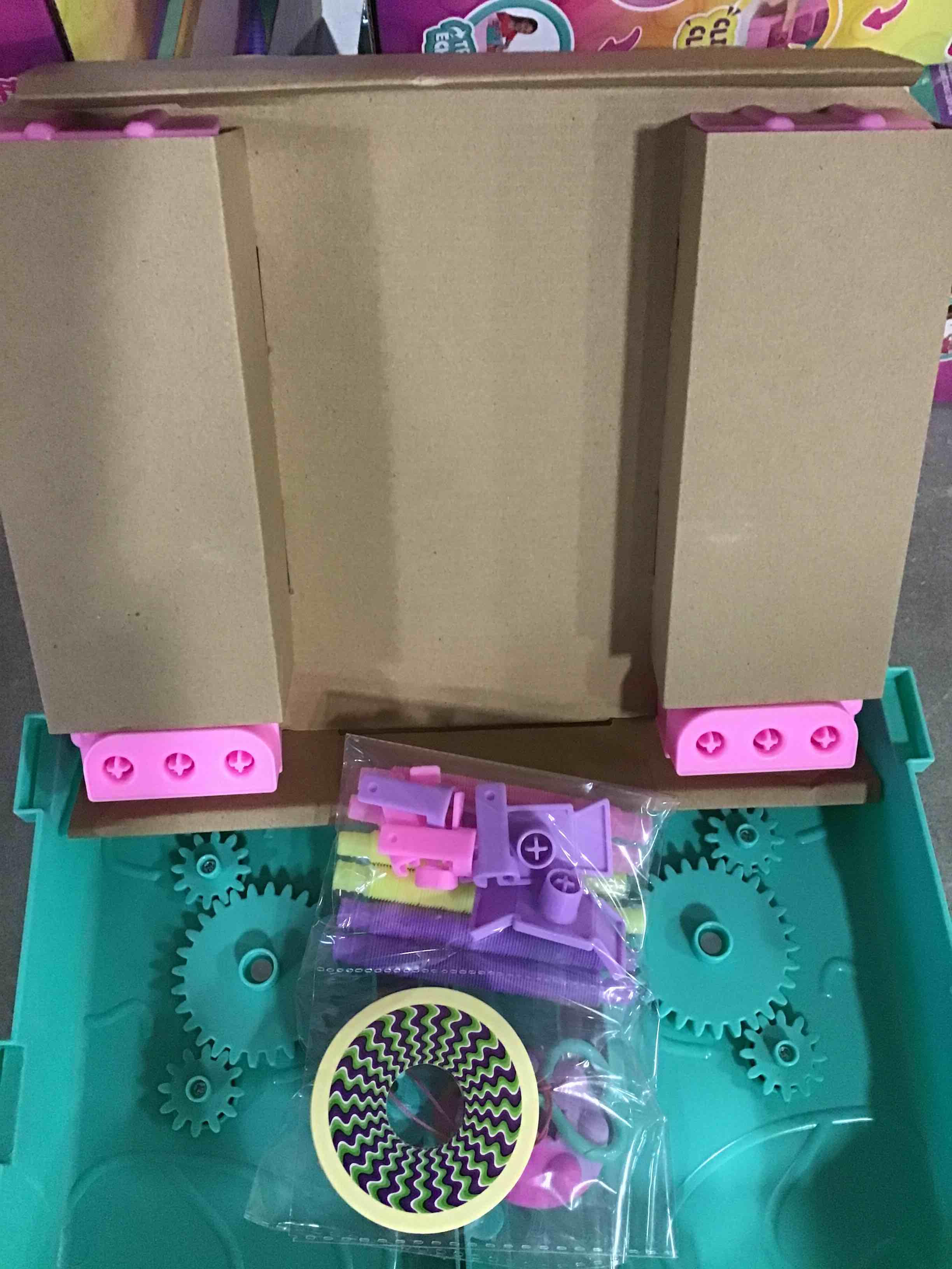 https://s3.amazonaws.com/lotting-images-prod/bidfta/_1732625889953.jpeg