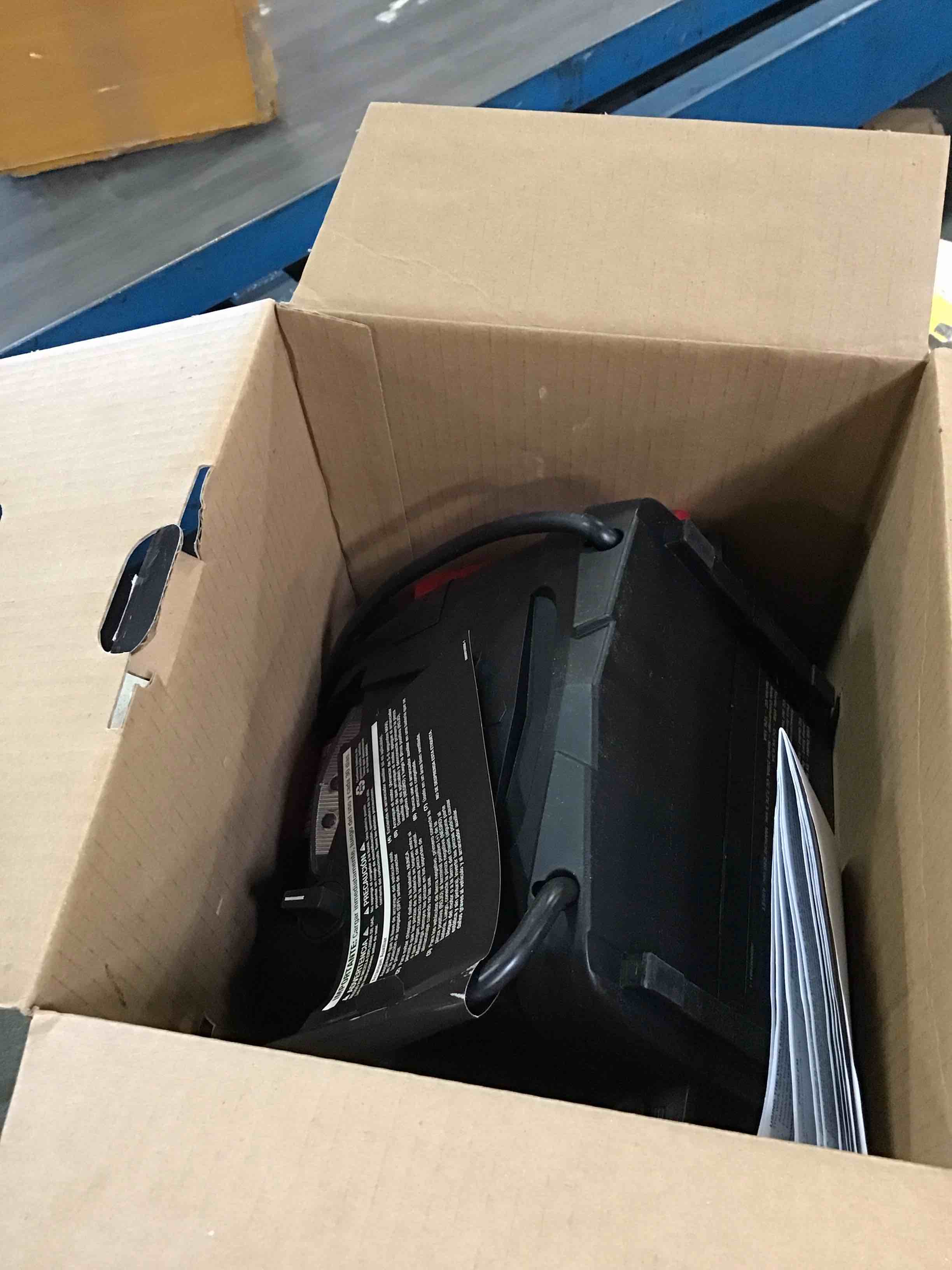 https://s3.amazonaws.com/lotting-images-prod/bidfta/_1732637709871.jpeg