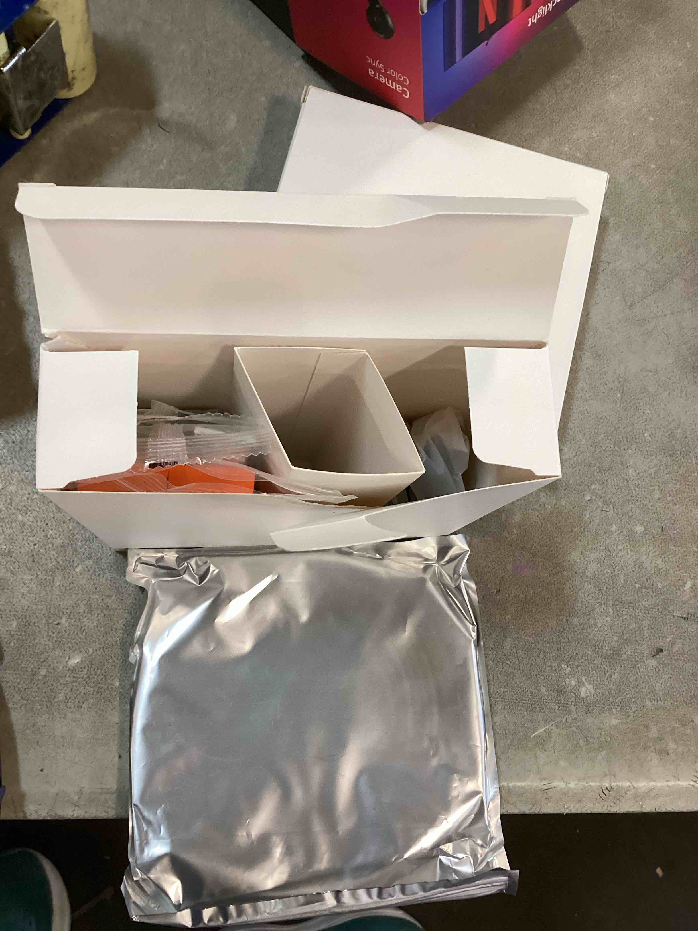 https://s3.amazonaws.com/lotting-images-prod/bidfta/_1732639027226.jpeg