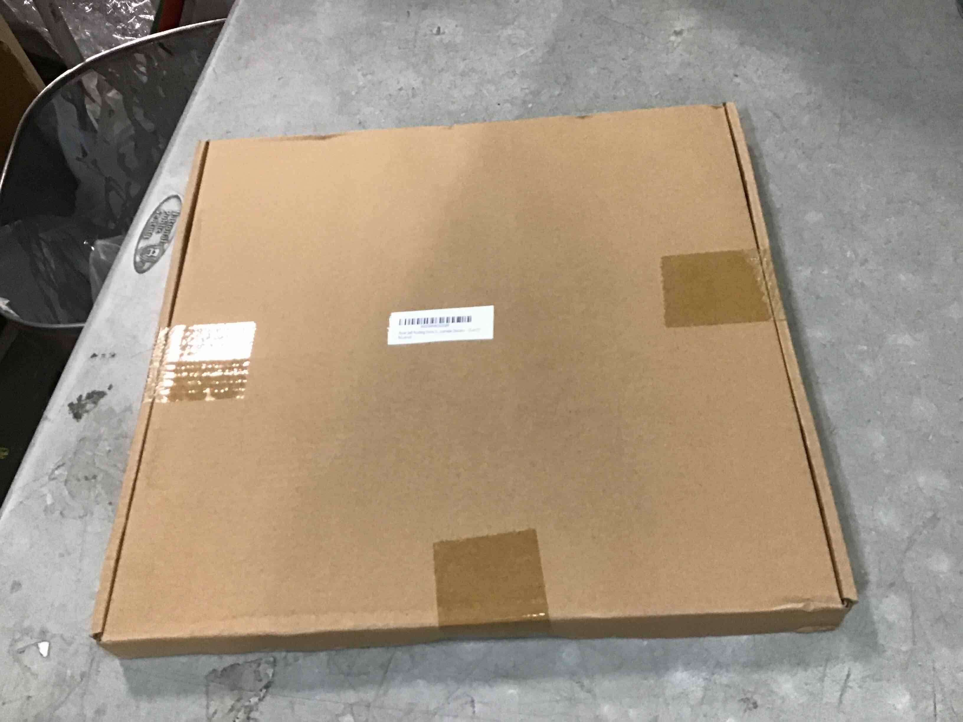 https://s3.amazonaws.com/lotting-images-prod/bidfta/_1732685219868.jpeg
