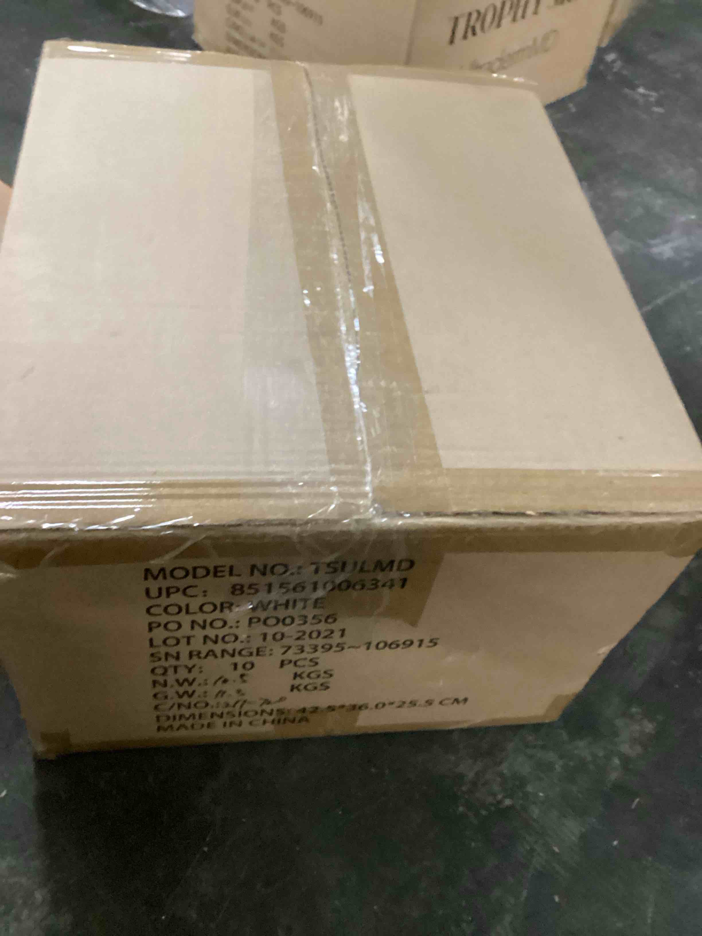 https://s3.amazonaws.com/lotting-images-prod/bidfta/_1732747726976.jpeg