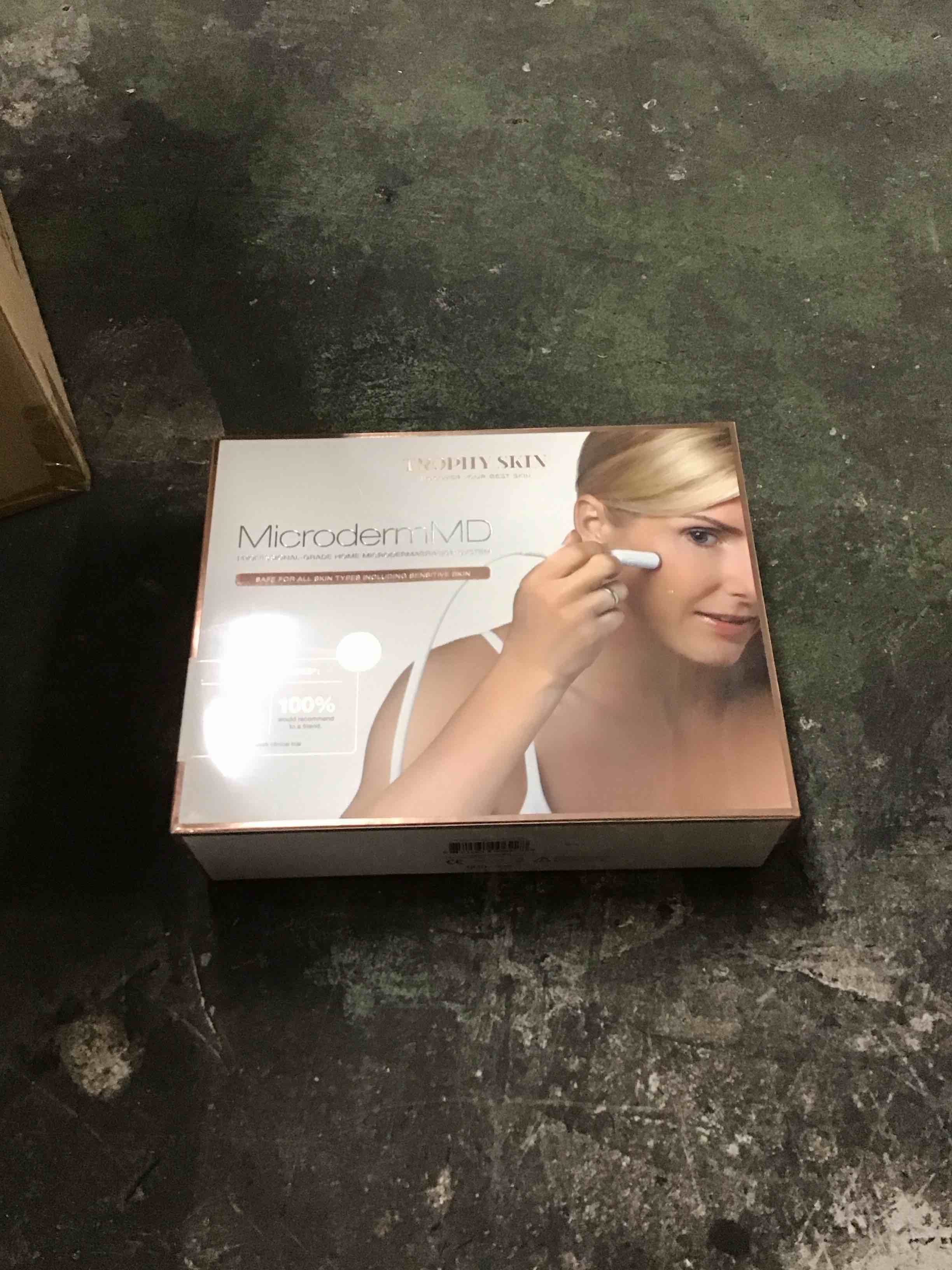 https://s3.amazonaws.com/lotting-images-prod/bidfta/_1732748936883.jpeg
